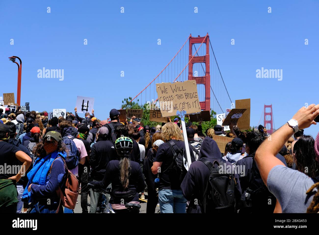 Black Lives Matter march across Golden Gate Bridge in San Francisco ...