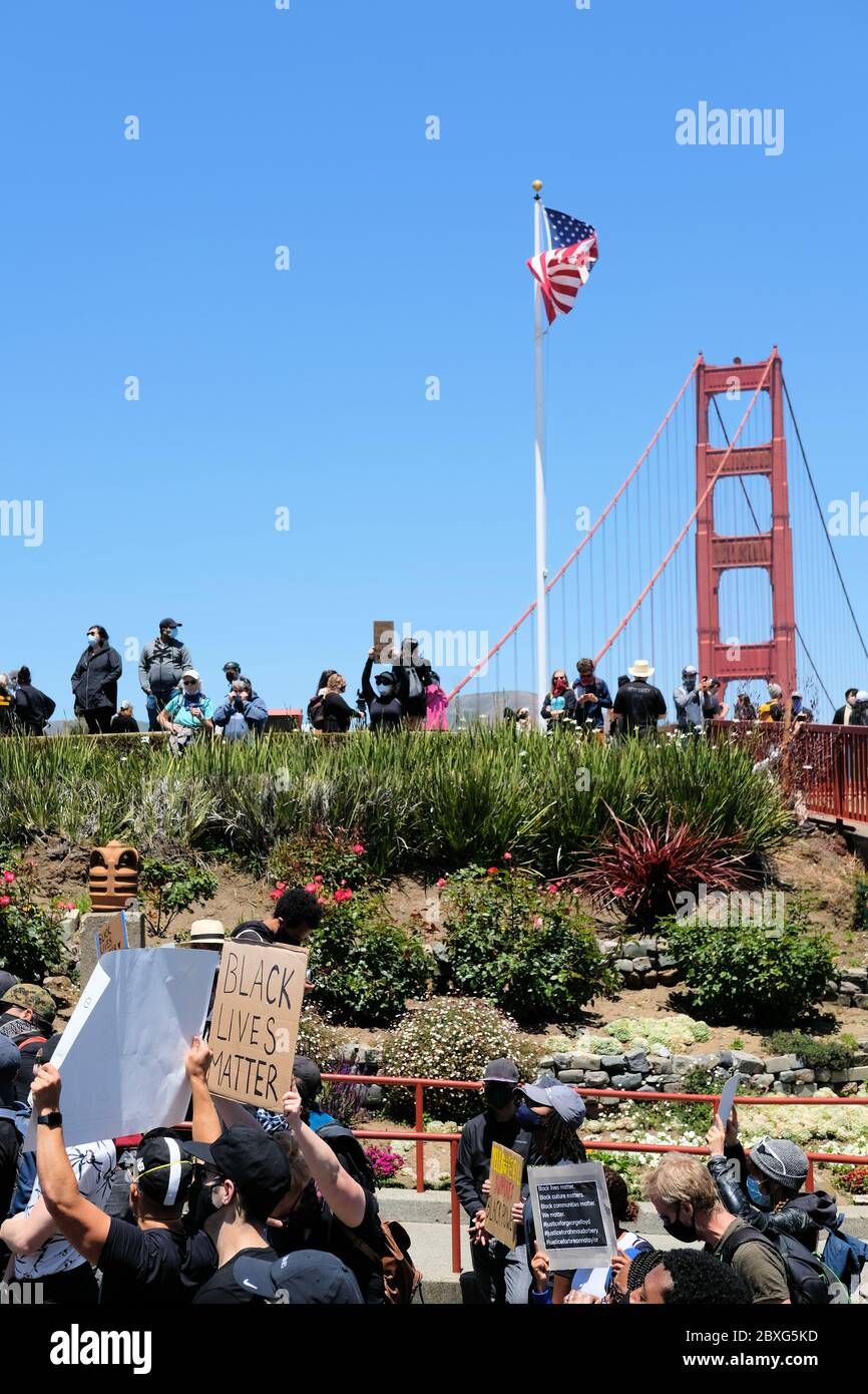 Black Lives Matter march across Golden Gate Bridge in San Francisco ...