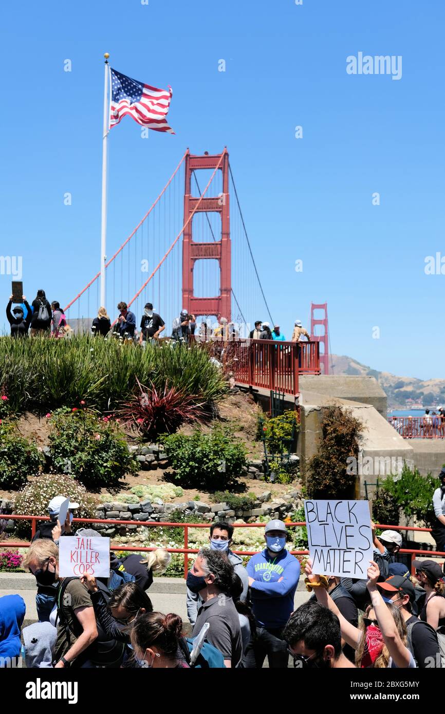 Black Lives Matter march across Golden Gate Bridge in San Francisco ...