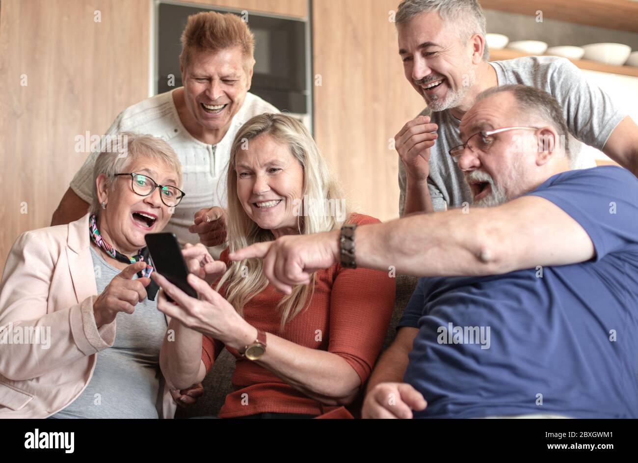 Group older women sofa hi-res stock photography and images - Alamy