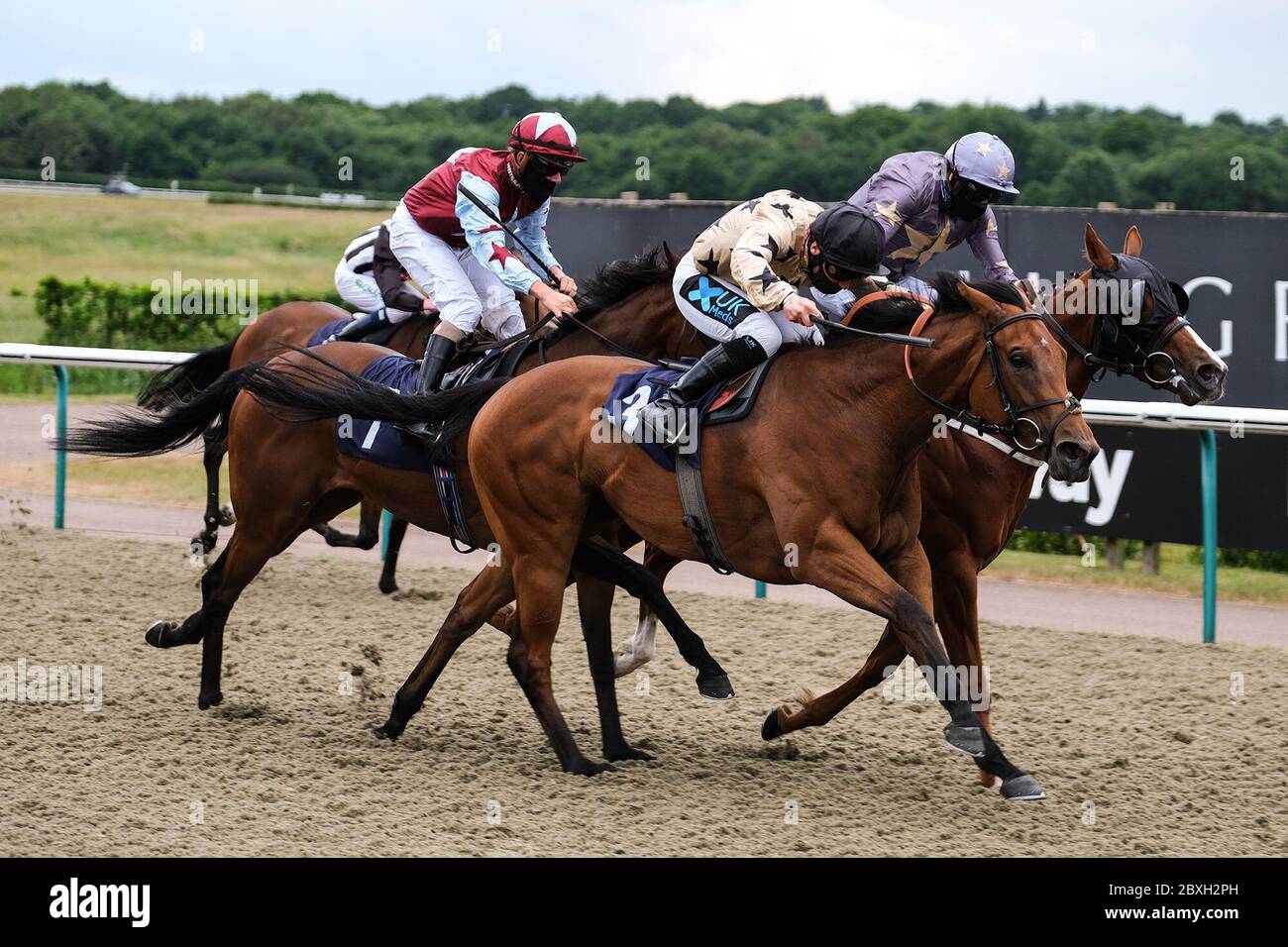 Twice As Likely ridden by Stevie Donohoe on their way to winning the Read Andrew Balding On Betway Insider Handicap at Lingfield Racecourse. Stock Photo
