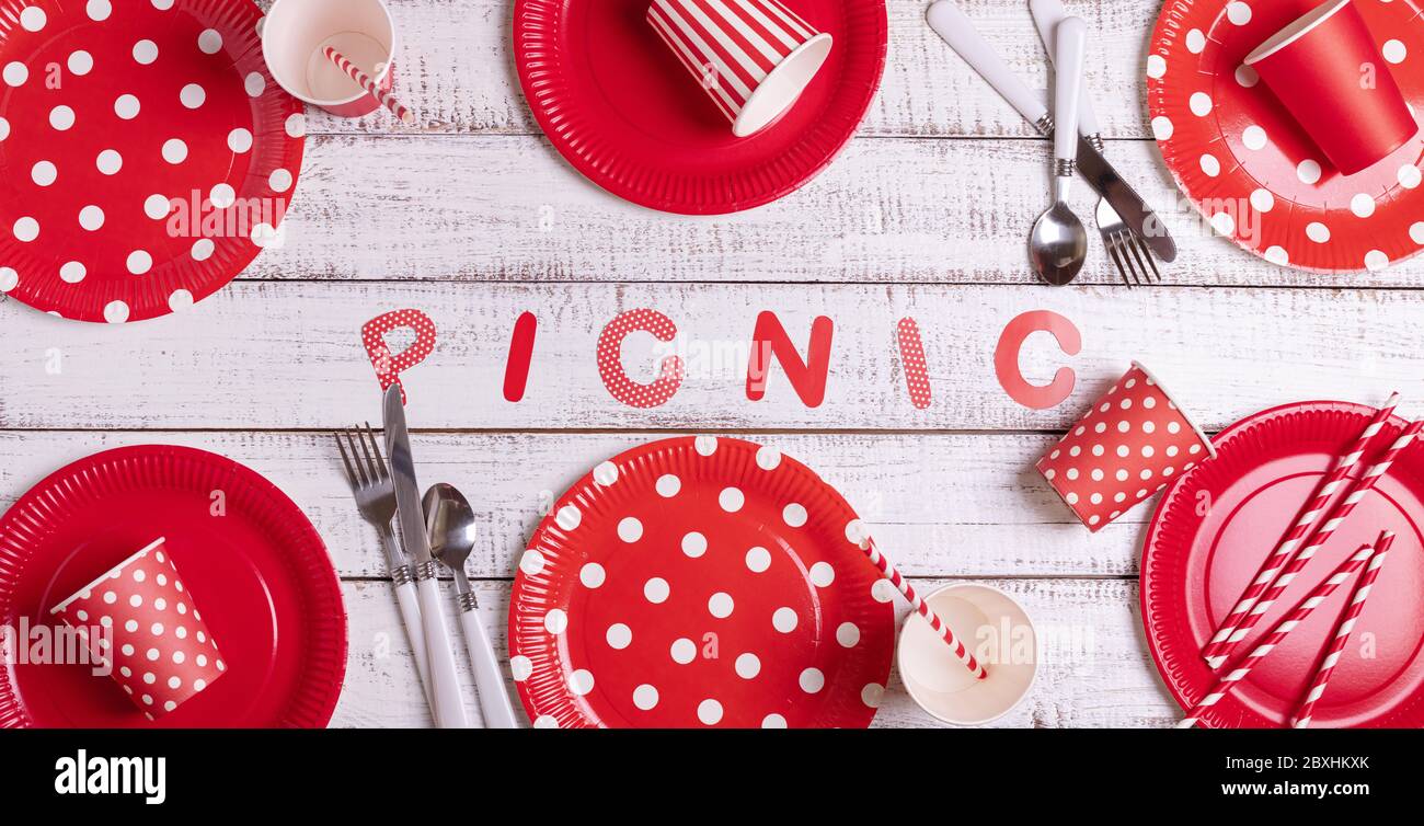 Plastic plates stripes hires stock photography and images Alamy