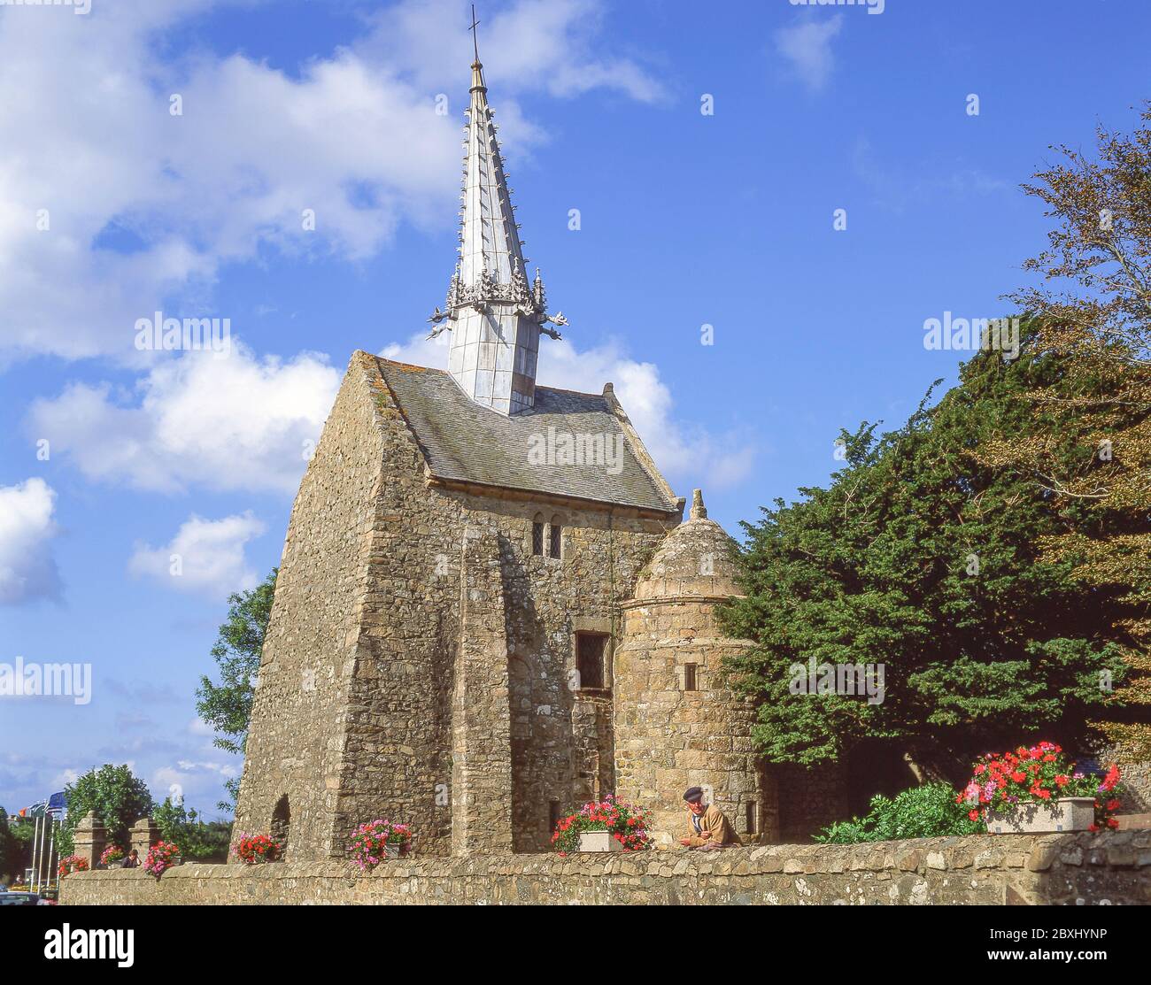 La Chapelle Saint Gonery, Plougrescant (Plougouskant), Côtes-d'Armor, Brittany, France Stock Photo