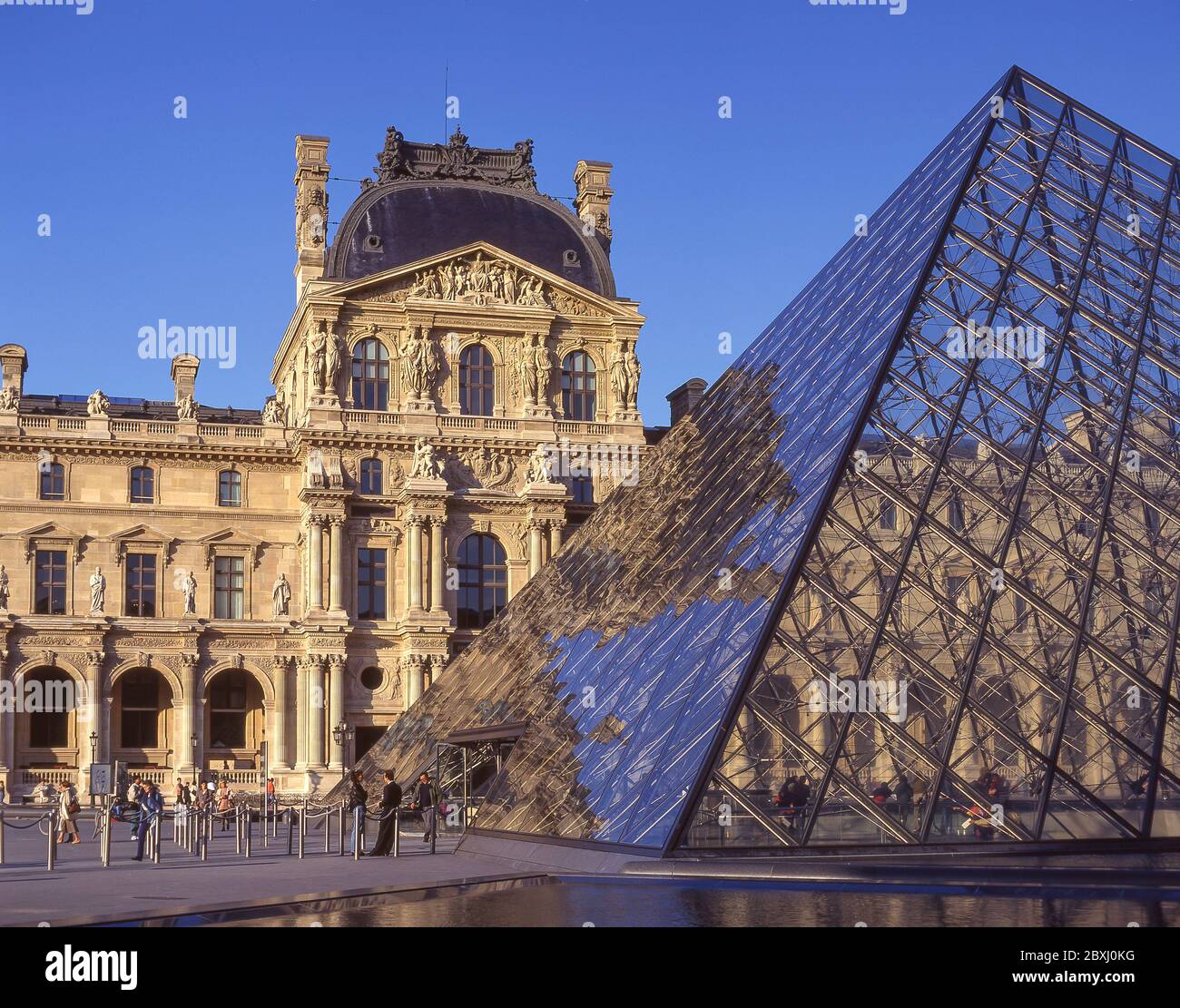 The Louvre Museum (Musee du Louvre) and Leoh Ming Pyramid, Place du Carrousel, Paris, Île-de-France, France Stock Photo