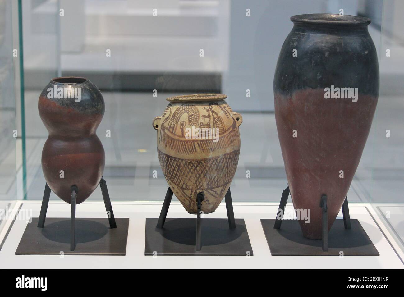 Ancient vases from the region of Naqada, near Thabes, Upper Egypt. Terracotta. Ages ranging 3800-3100 BC. Stock Photo