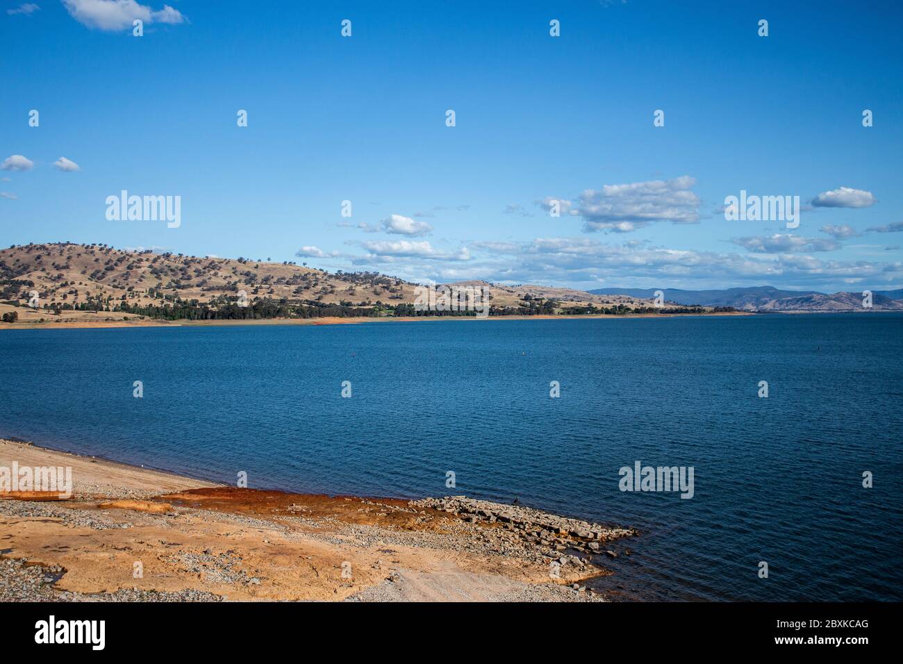 One of largest dams in world, Hume Dam across Murray River, New South Wales, Australia Stock Photo