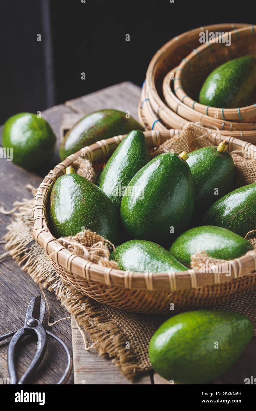 Avocado slices hires stock photography and images Alamy