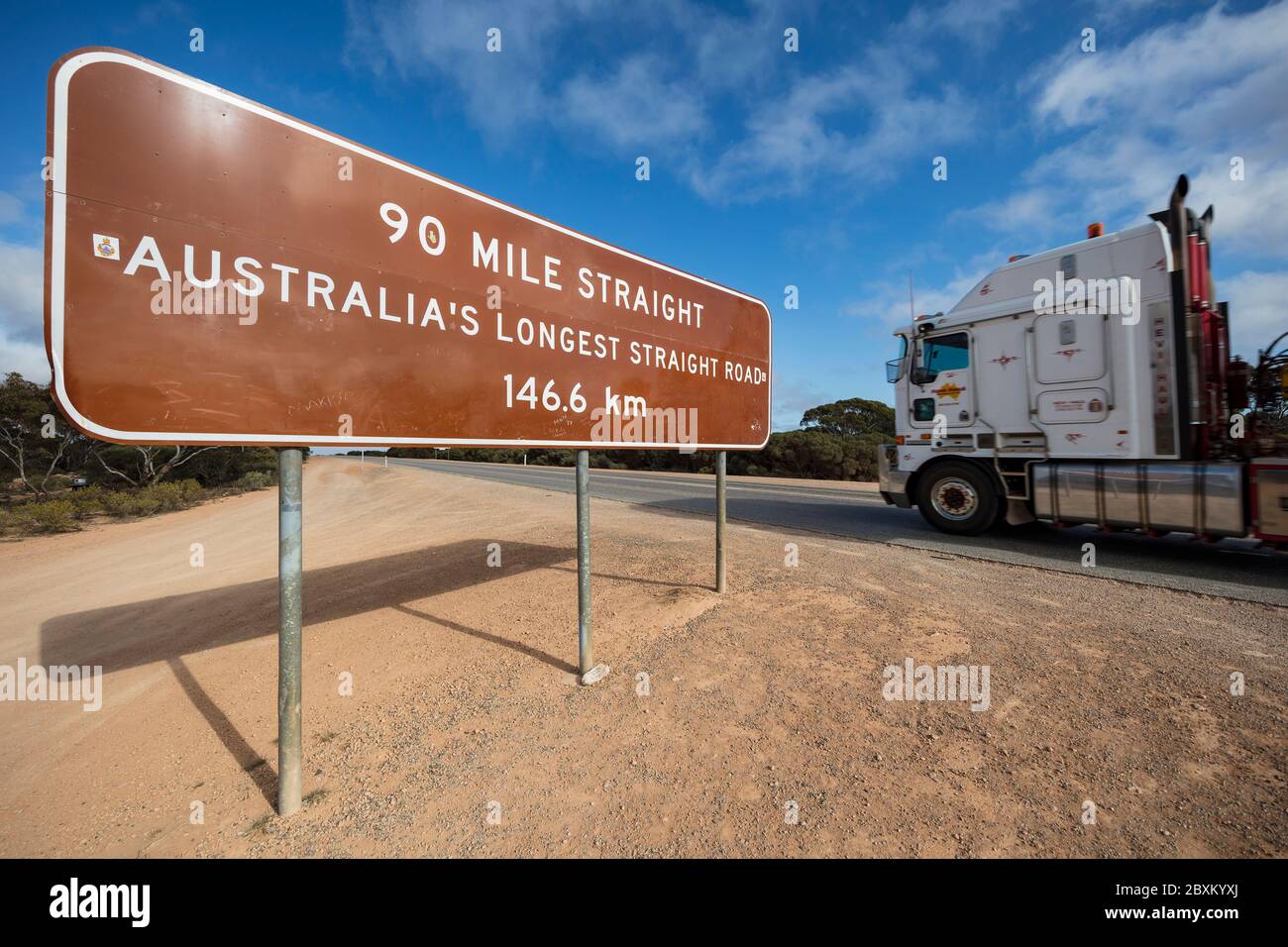 Cocklebiddy Western Australia September 15th 2019 : Sign denoting the start of the 90 mile straight road, which is Australia's longest straight road a Stock Photo