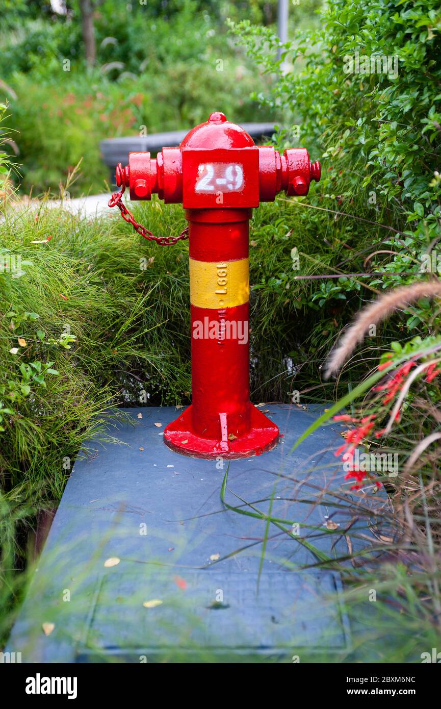 Water Supply South Asia Hi res Stock Photography And Images Alamy