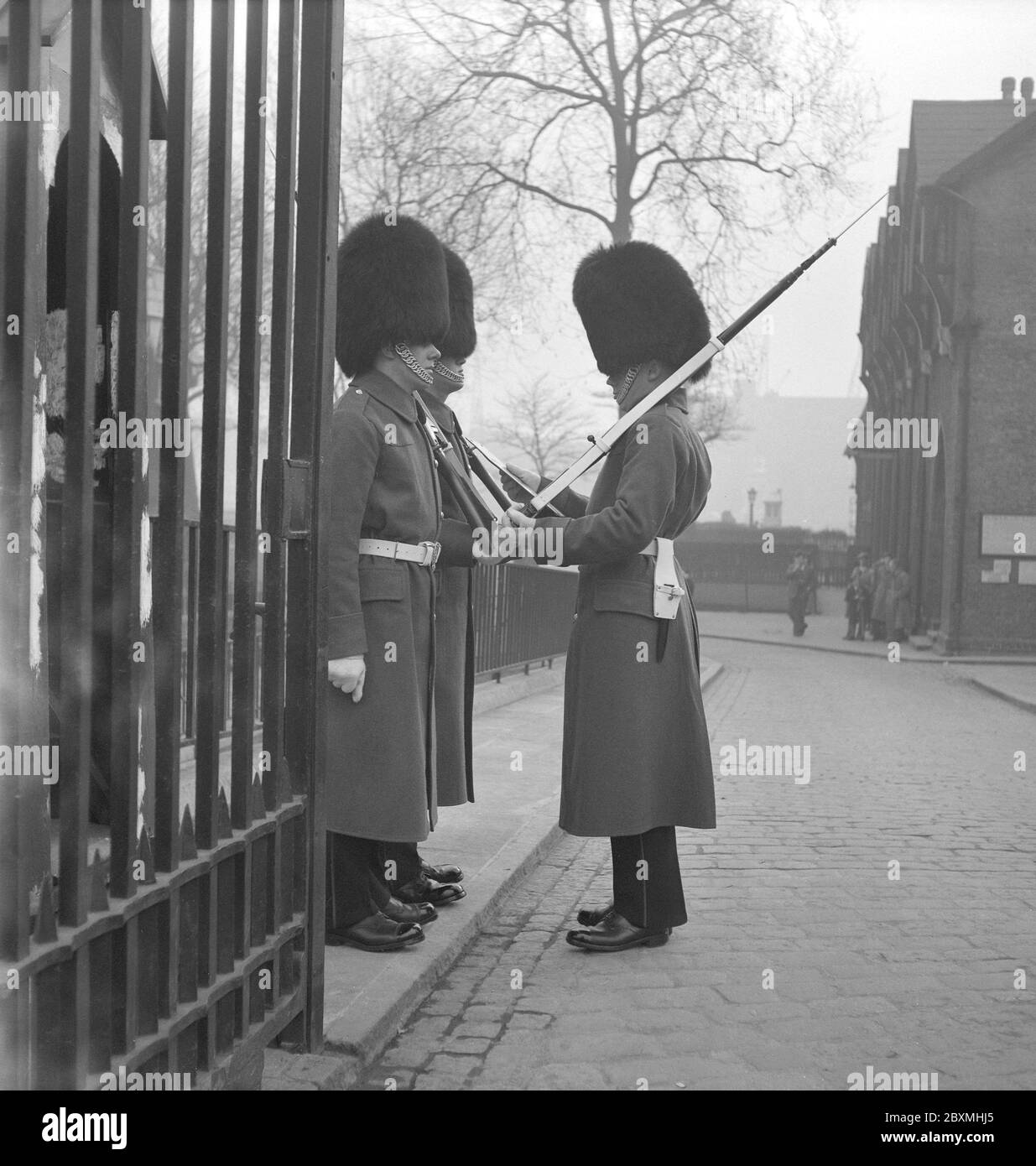 London in the 1950s. Changing of the guard London 1952 Stock Photo