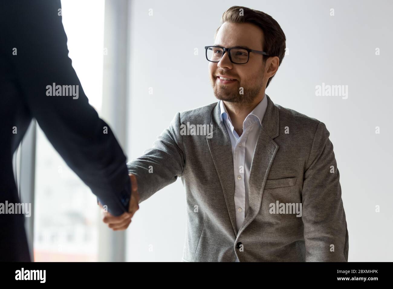 Bank manager and client hi-res stock photography and images - Alamy