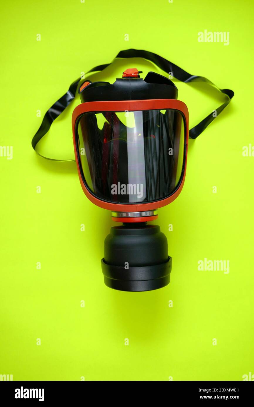 Download Yellow Mask Filters High Resolution Stock Photography And Images Alamy PSD Mockup Templates