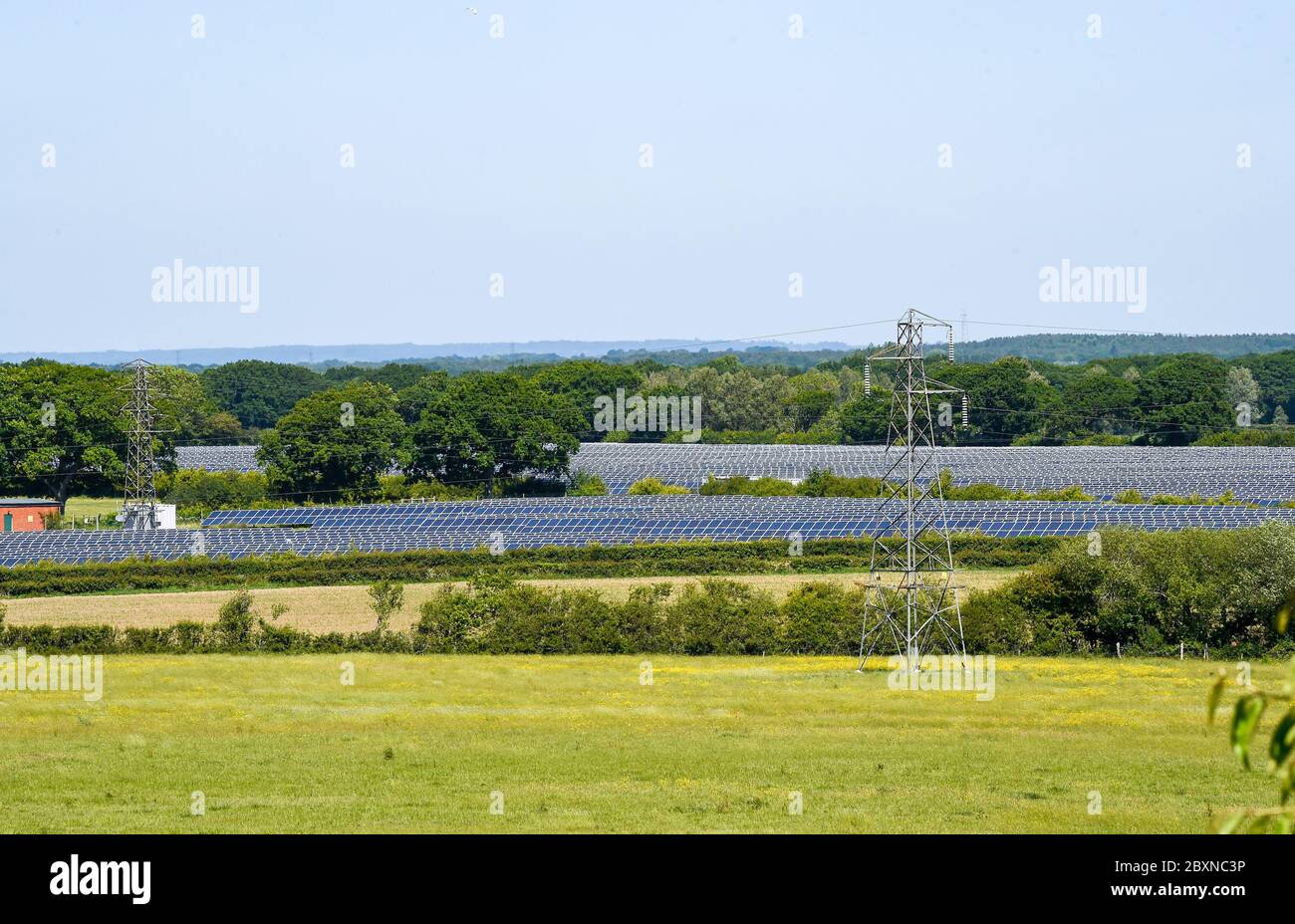 Solar farm energy hires stock photography and images Alamy