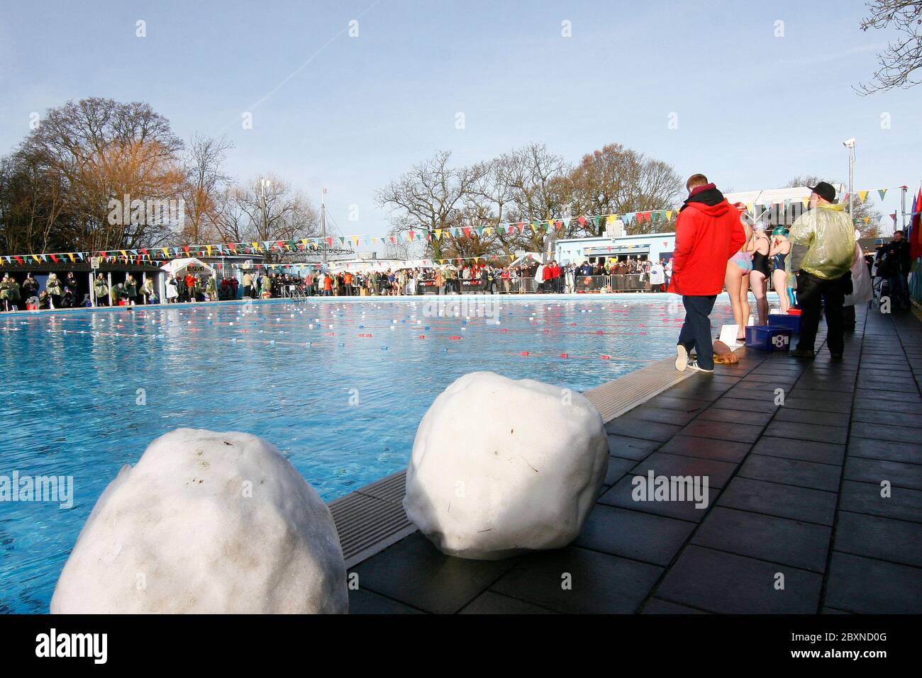 South London Swimming Club hosts the 5th Cold Water Swimming