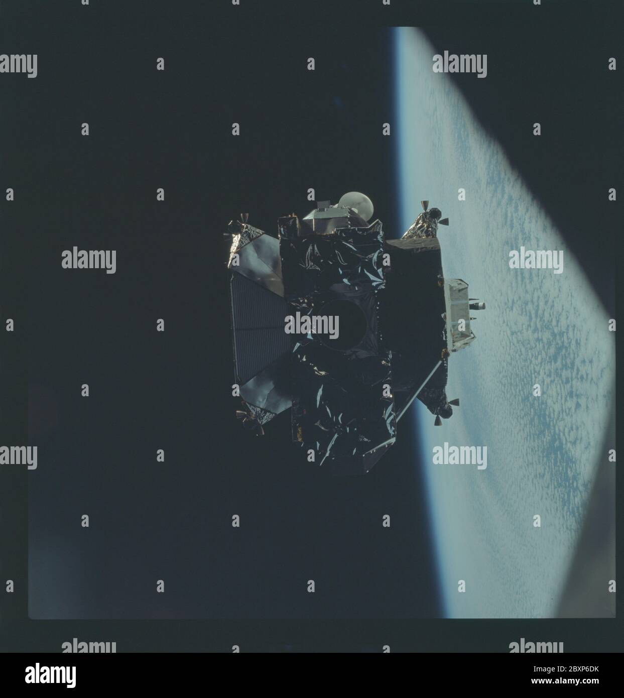 Nasa apollo missions space capsule hi-res stock photography and images ...