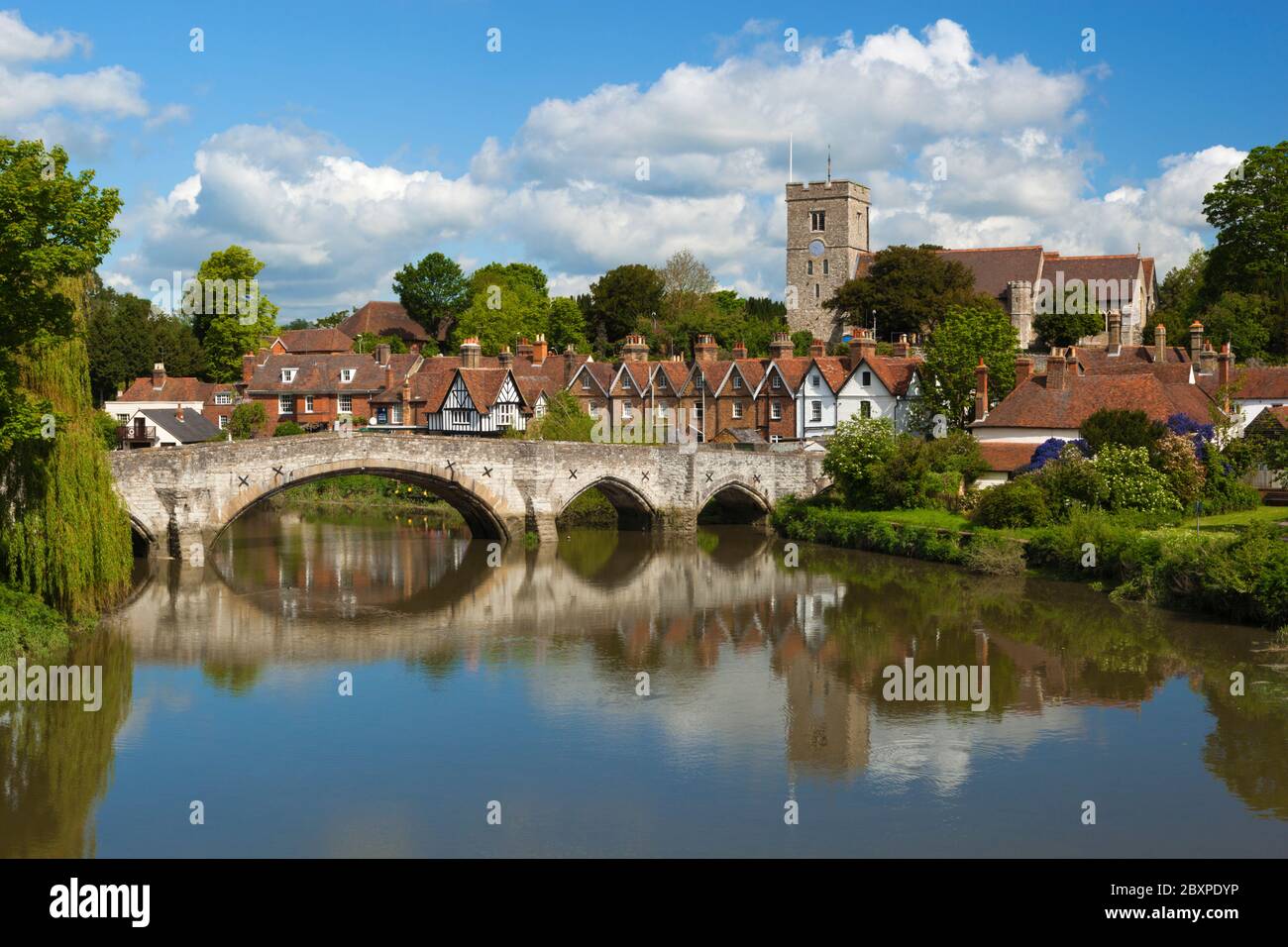 Village and medieval bridge over the River Medway, Aylesford, Kent, England, United Kingdom, Europe Stock Photo