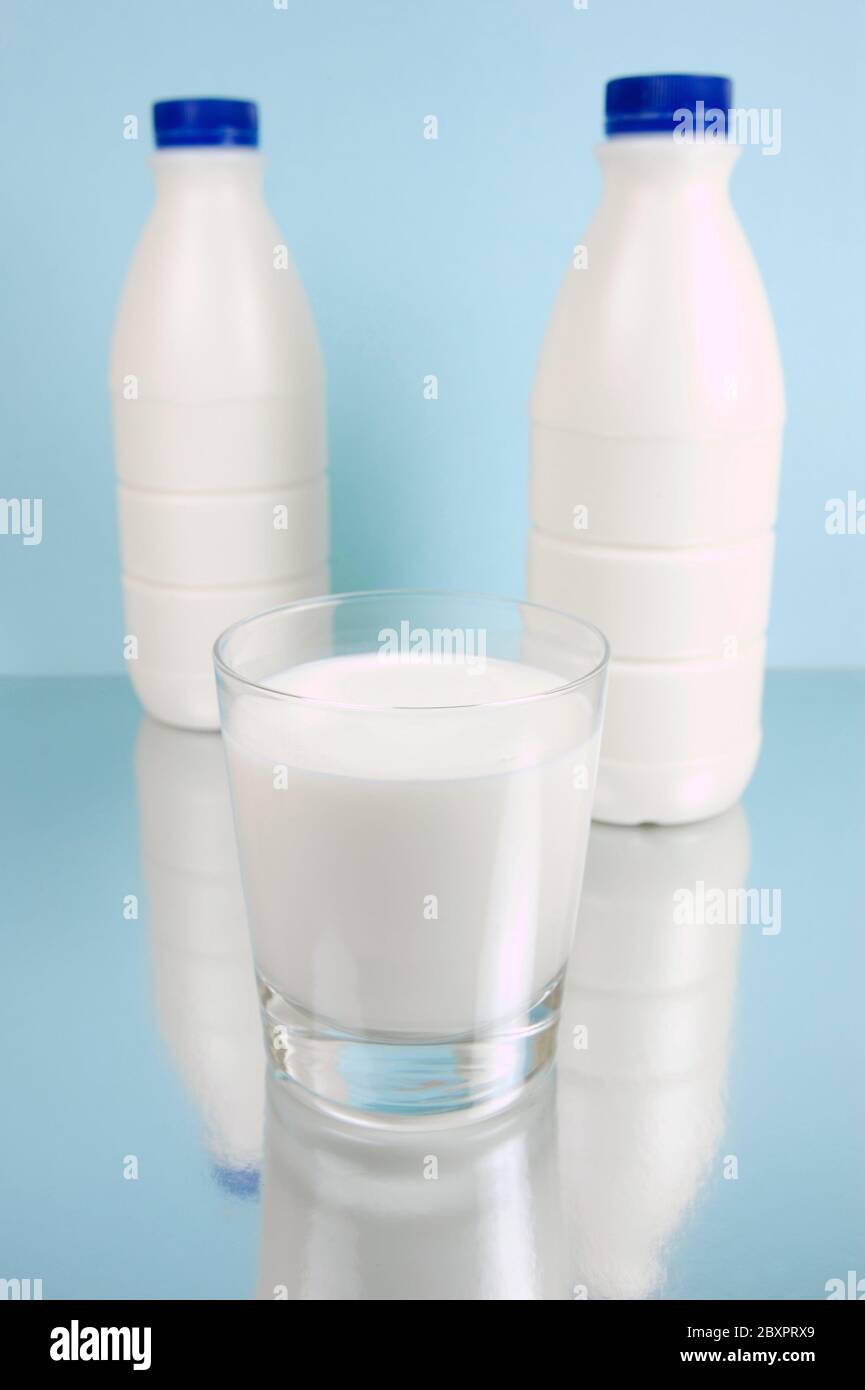 Full cream milk Stock Photo Alamy