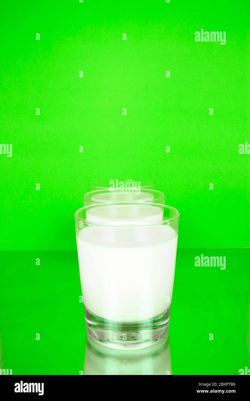 Full cream milk Stock Photo - Alamy