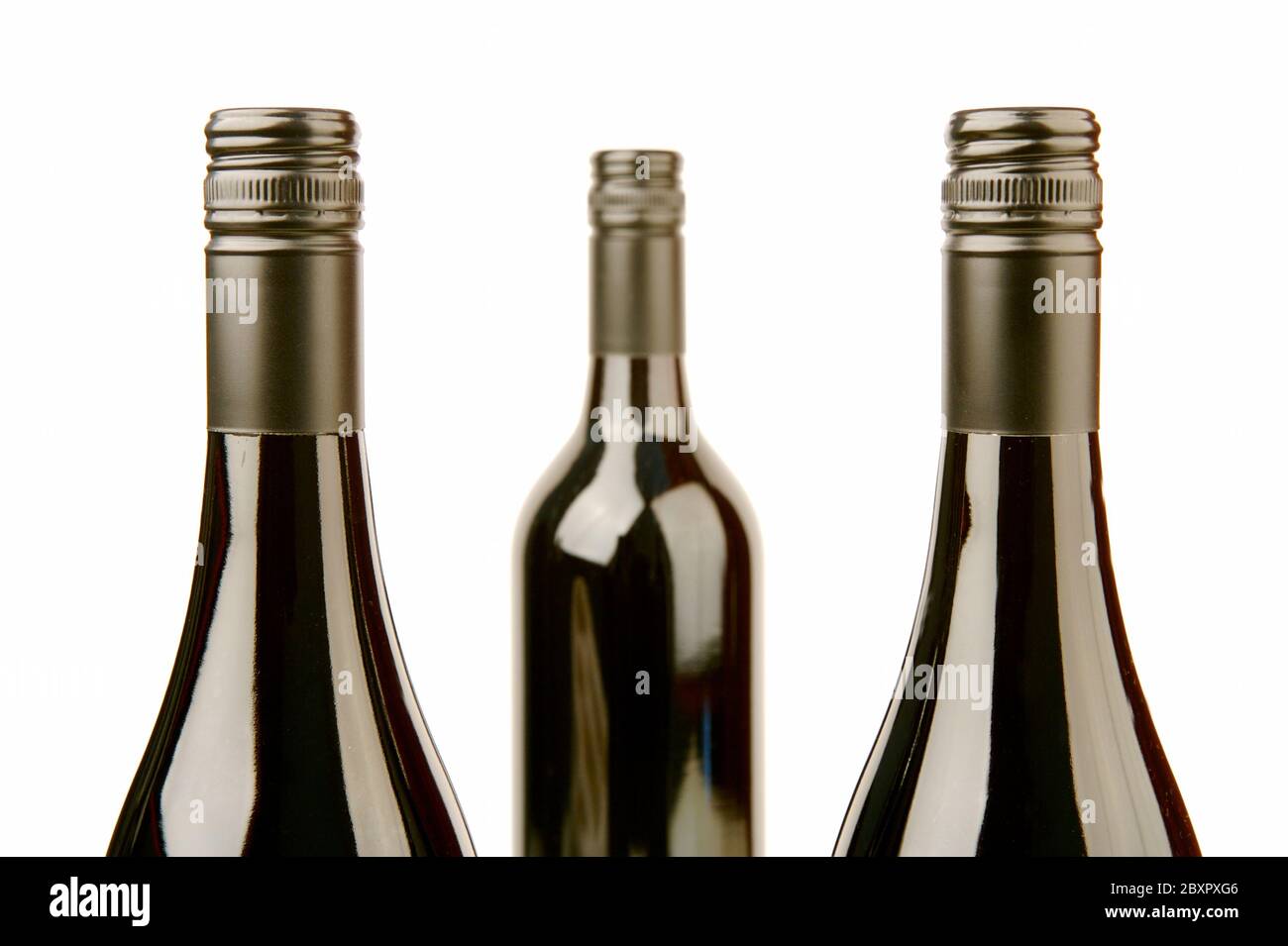 Bottles of red and white wine Stock Photo Alamy