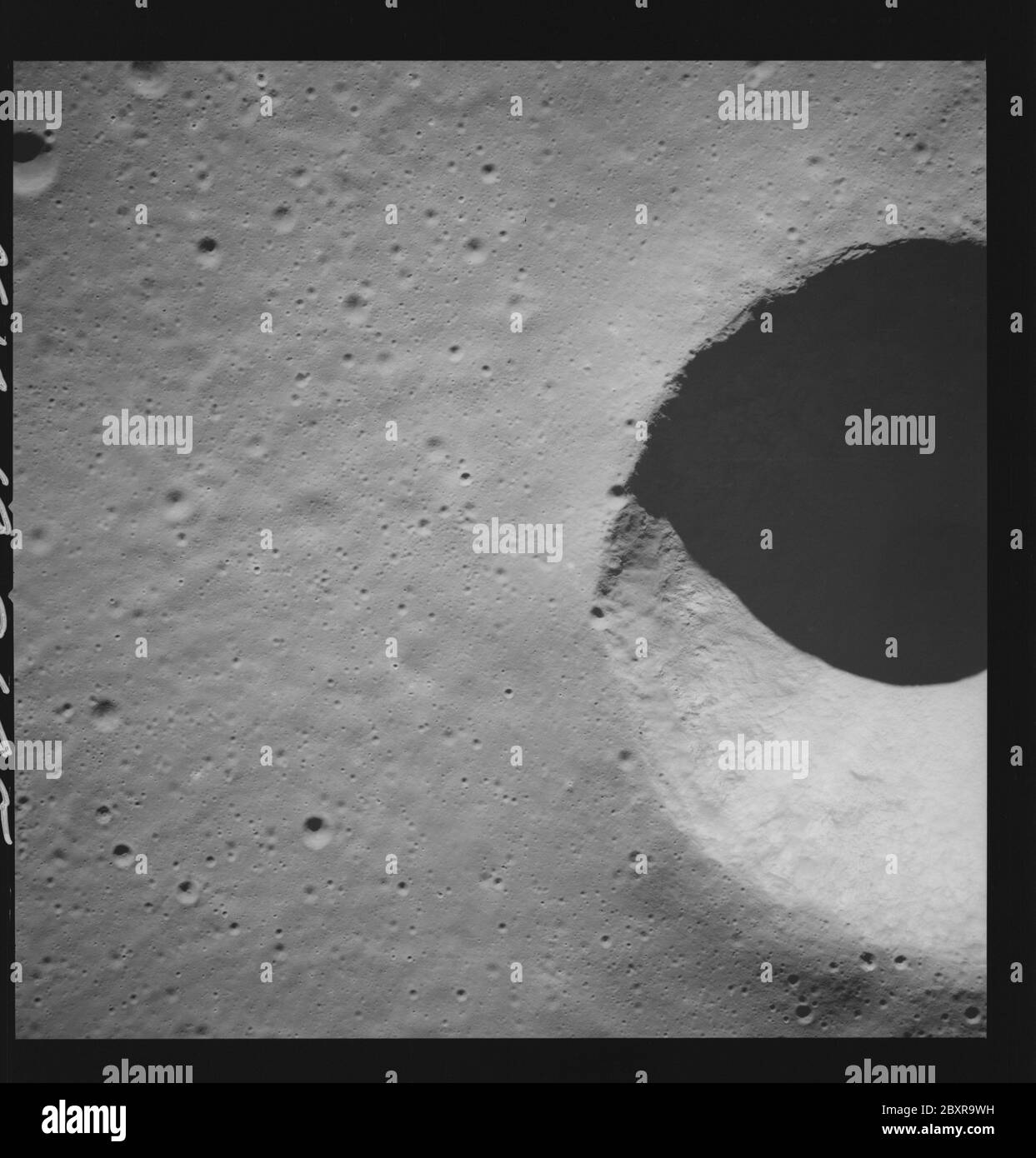 AS14-69-9645 - Apollo 14 - Apollo 14 Mission image - Vertical view of ...