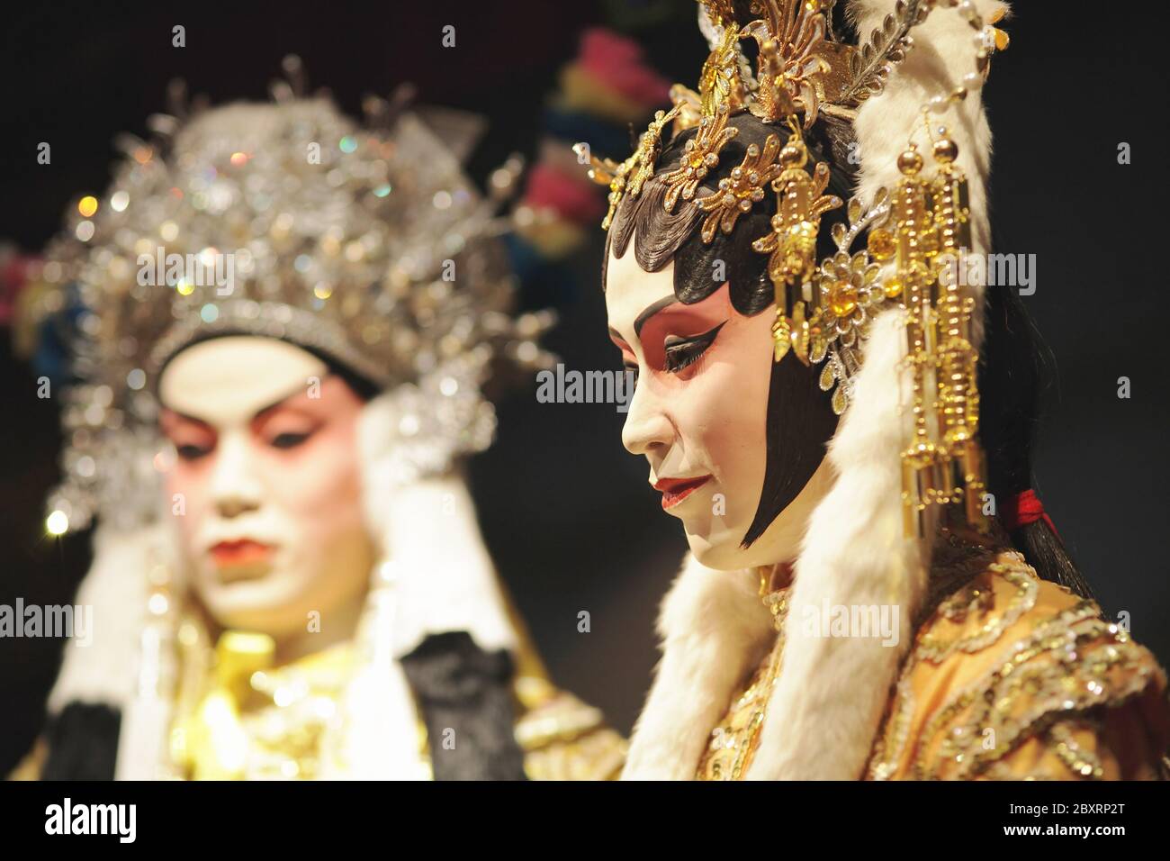 chinese opera dummy Stock Photo Alamy