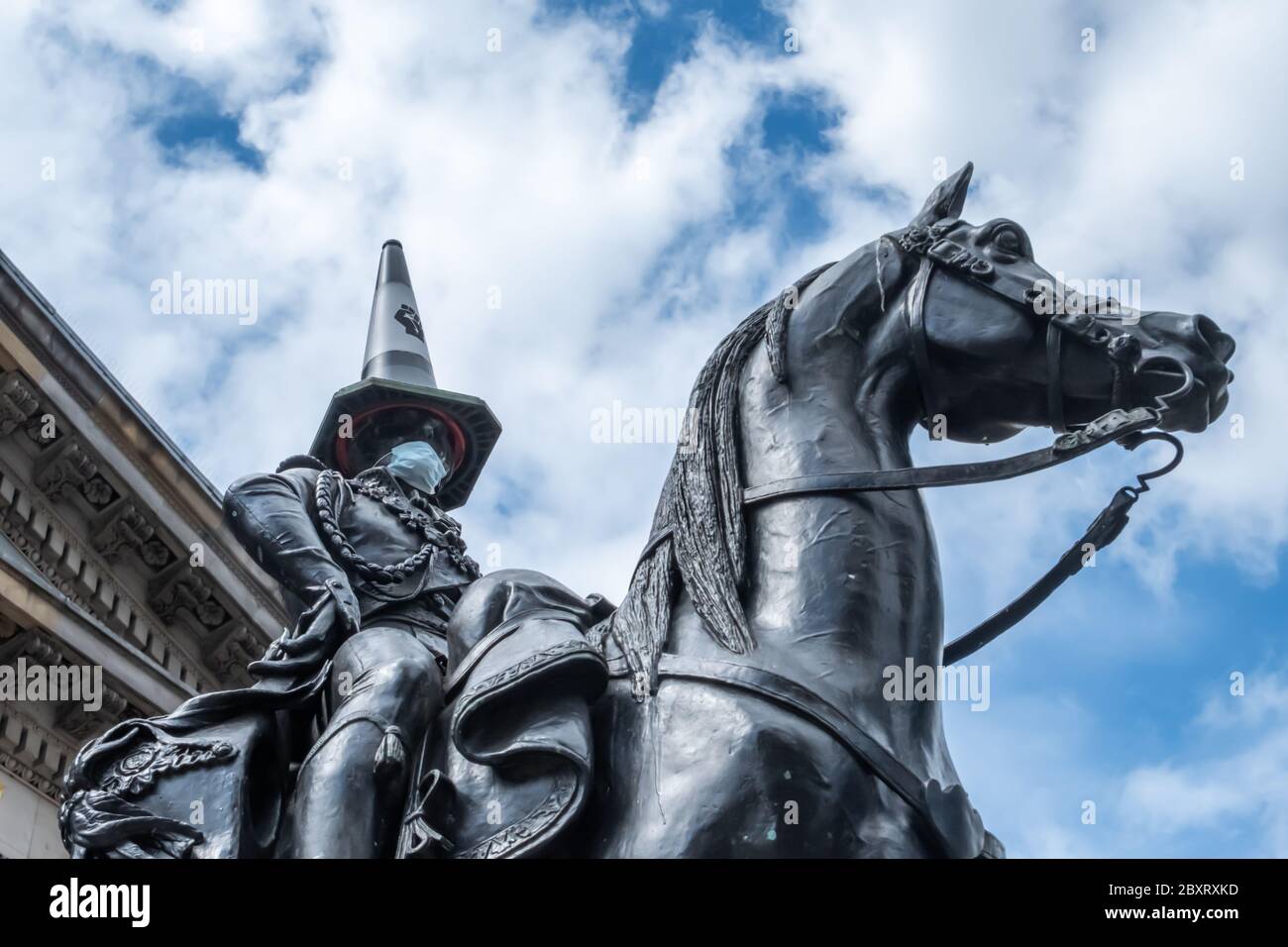 photo Duke Of Wellington Statue Glasgow Face Mask https www alamy com glasgow scotland uk 8th june 2020 the statue of the duke of wellington wearing a surgical mask during the coronavirus lockdown and also wearing a cone in support of black lives matter credit skullyalamy live news image360714241 html