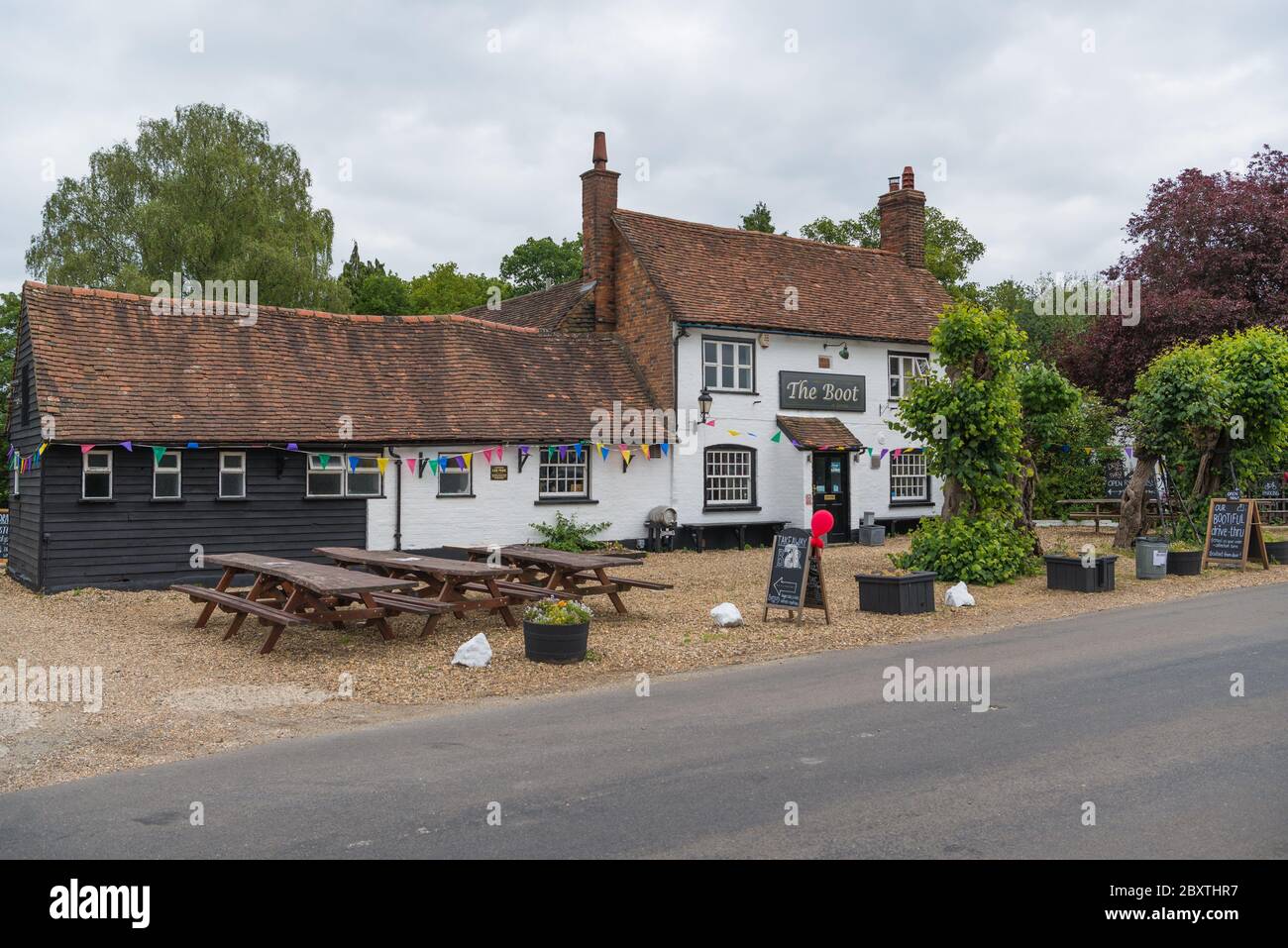 The Boot at Sarratt, a traditional country pub and restaurant in the village of Sarratt, Hertfordshire, England, UK Stock Photo