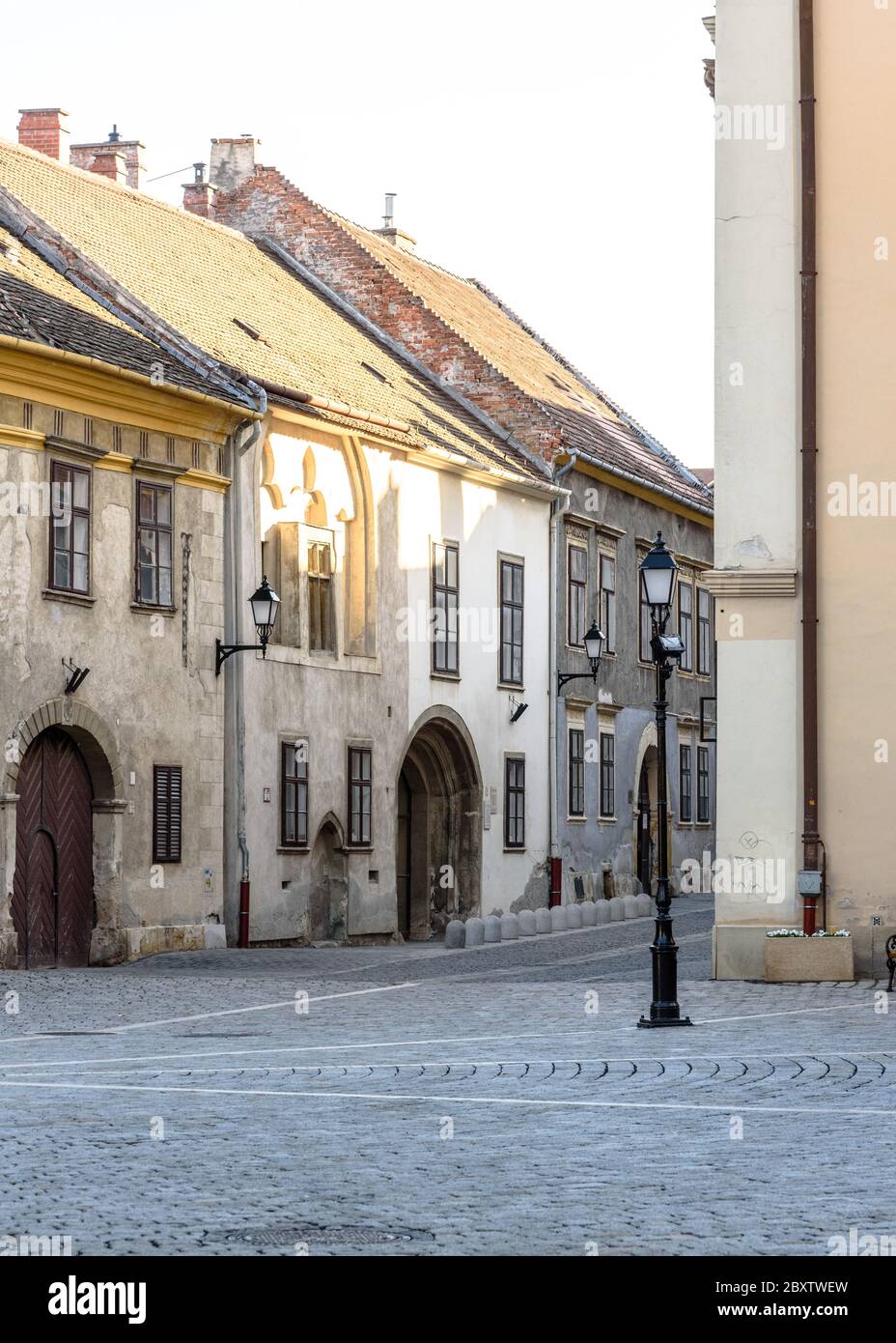 looking-down-an-empty-templom-utca-in-sopron-stock-photo-alamy