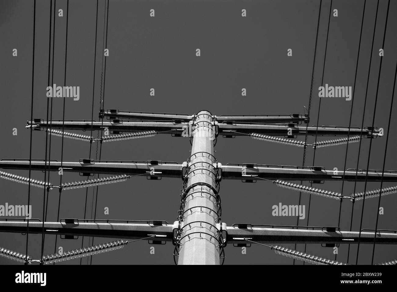 GRIDLOCK: An all 90 degree vertical look at the high tension electric ...