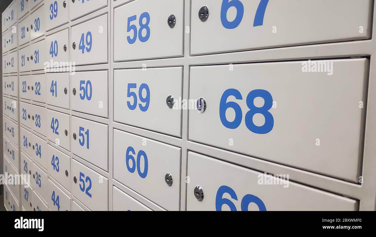 temporary luggage storage