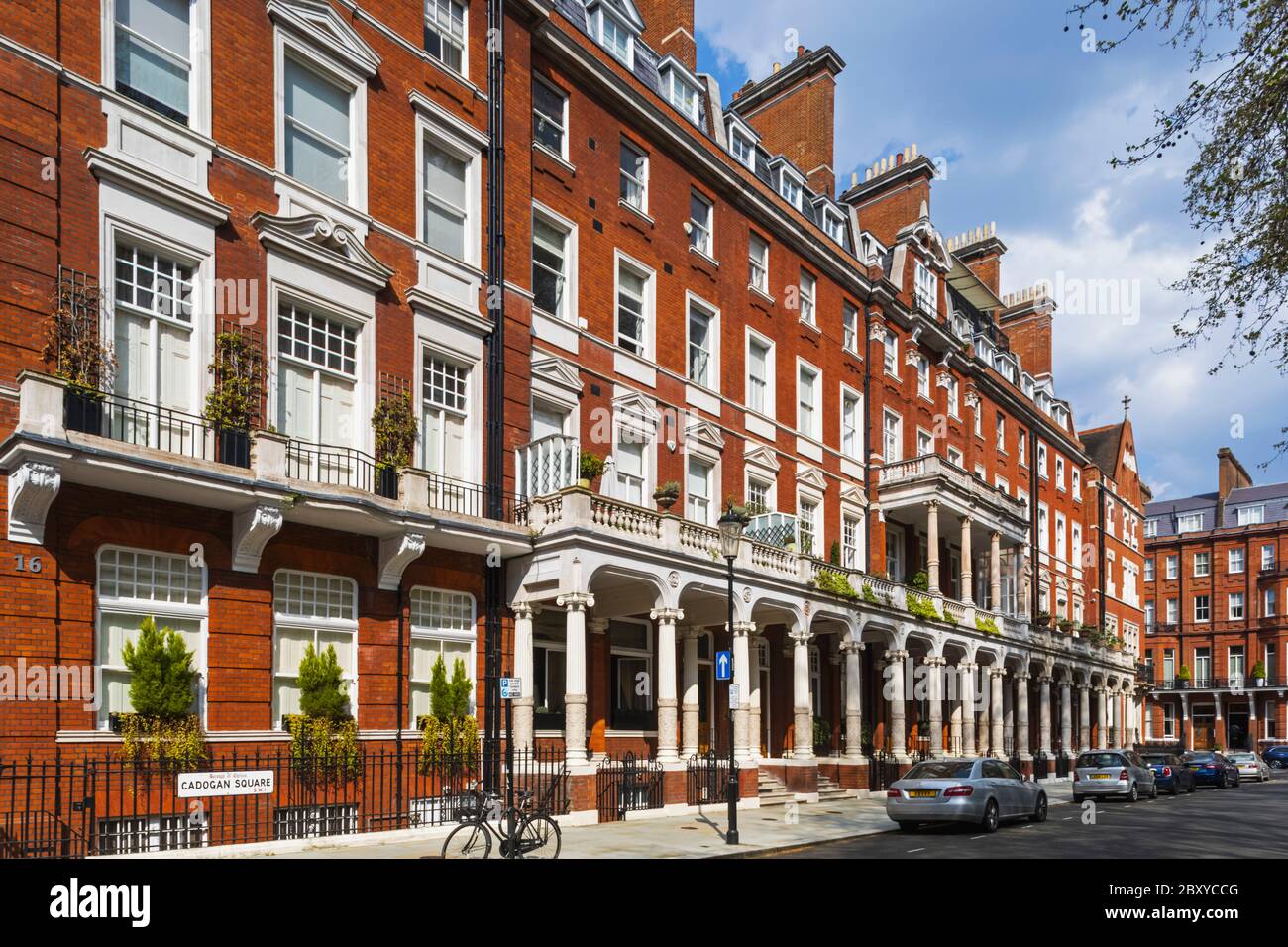 England, London, Westminster, Kensington and Chelsea, Knightsbridge ...