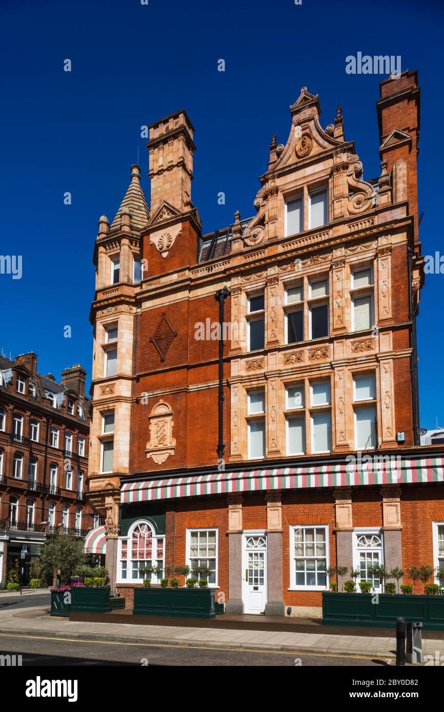 England, London, Westminster, Mayfair, South Audley Street, Chapel