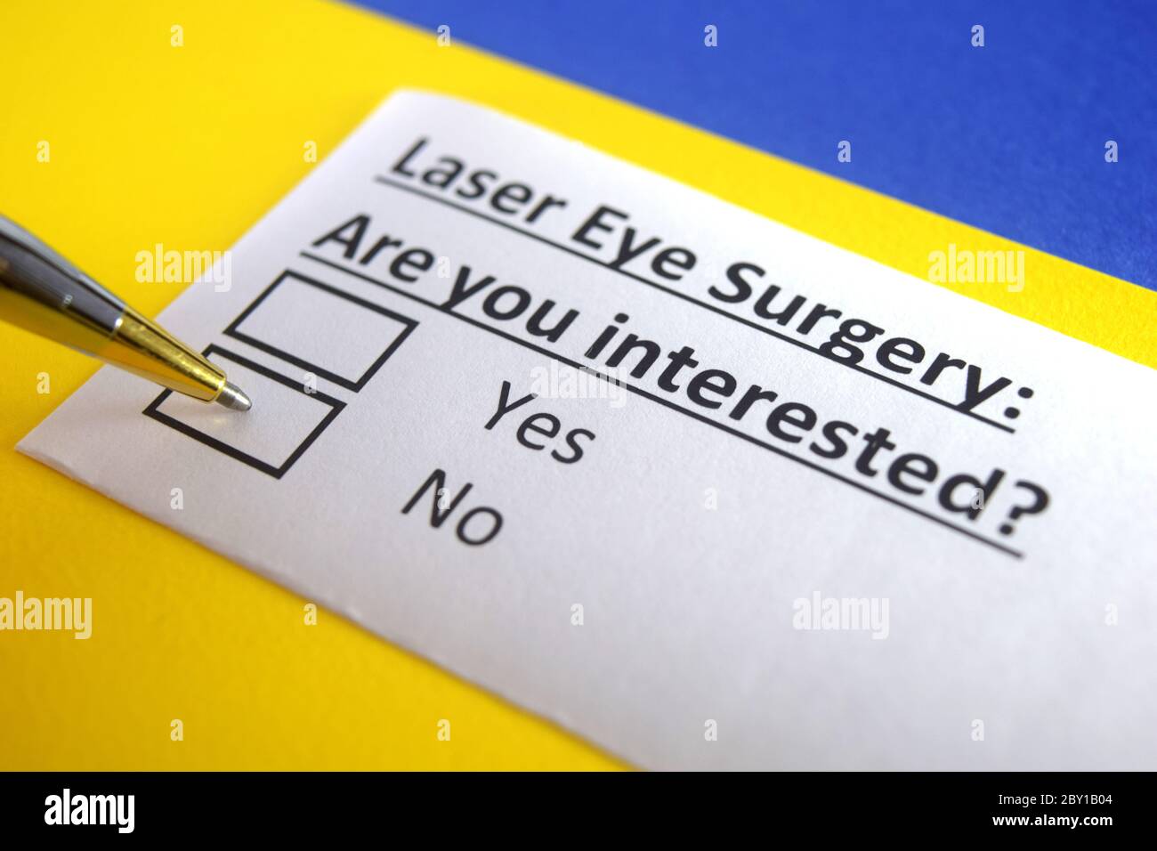 Laser eye surgery hires stock photography and images Alamy