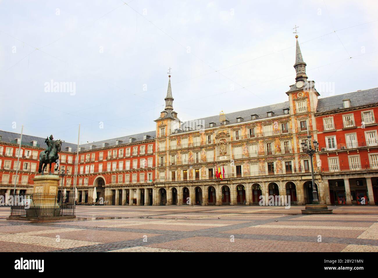 Plaza mayor madrid painting hi-res stock photography and images - Alamy