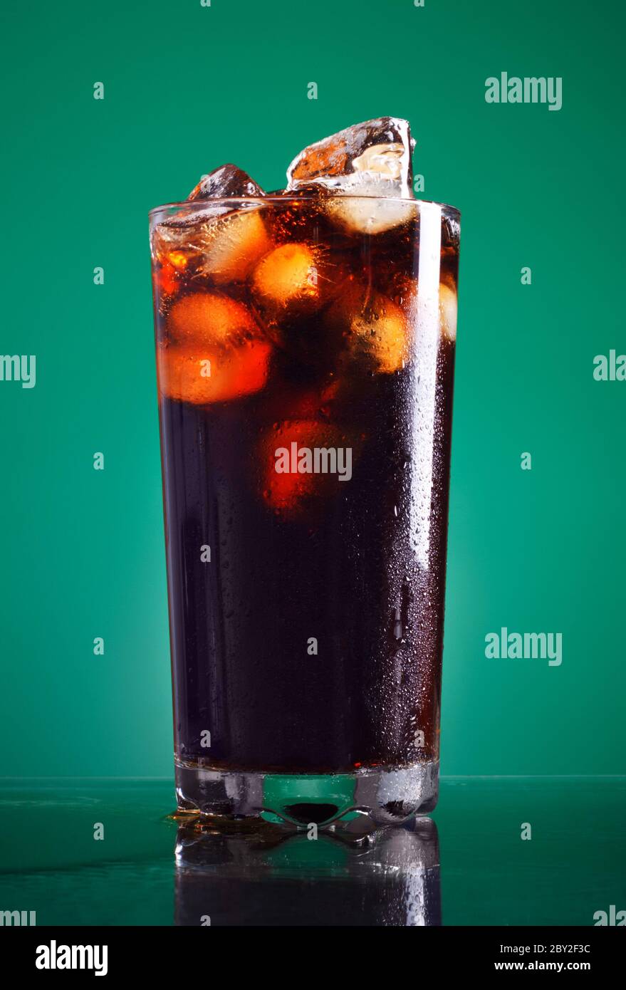 Fizz cola hi-res stock photography and images - Alamy
