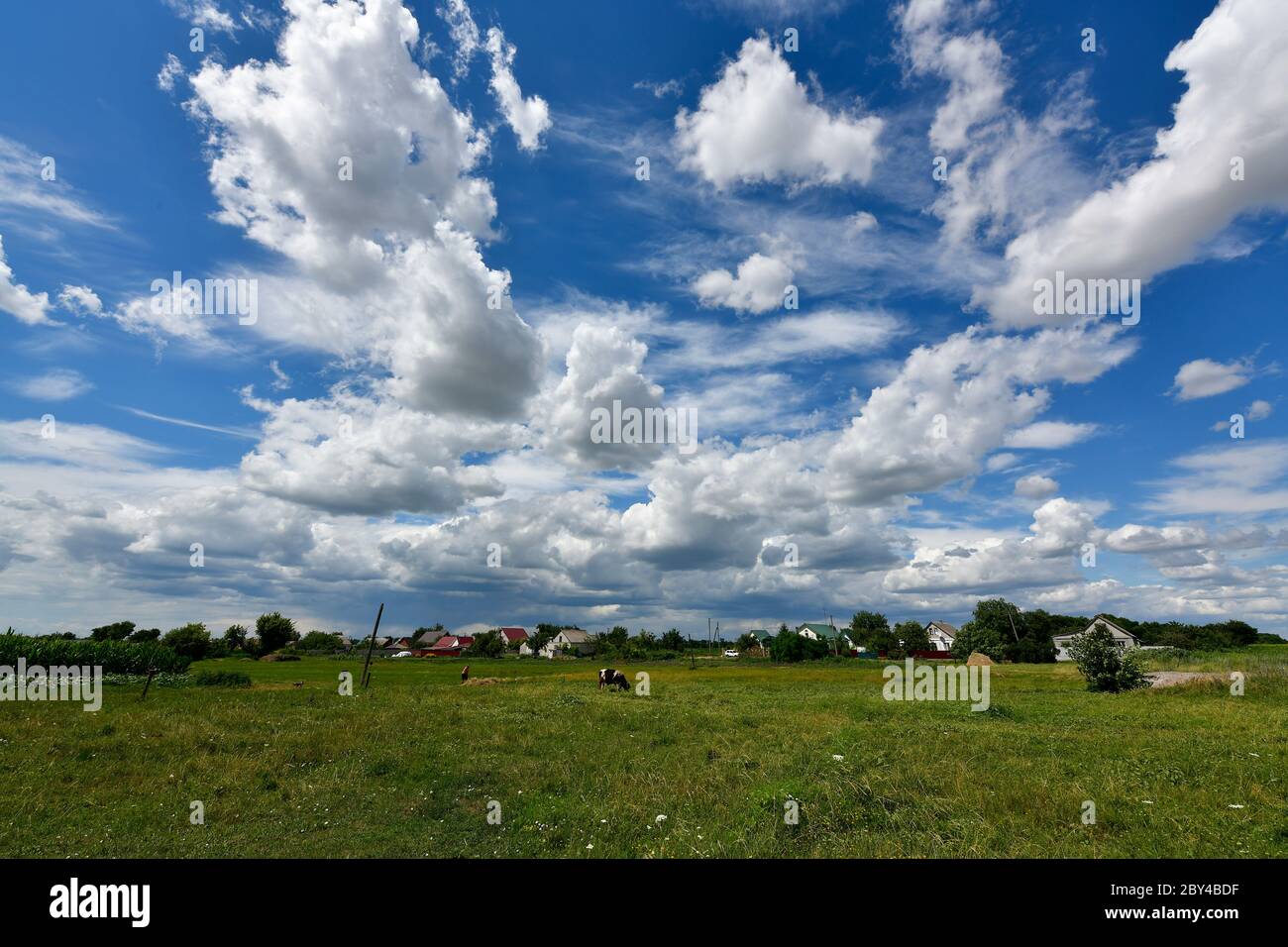 Picturesque rural landscapes, the village of Korolevka Ukraine Stock ...
