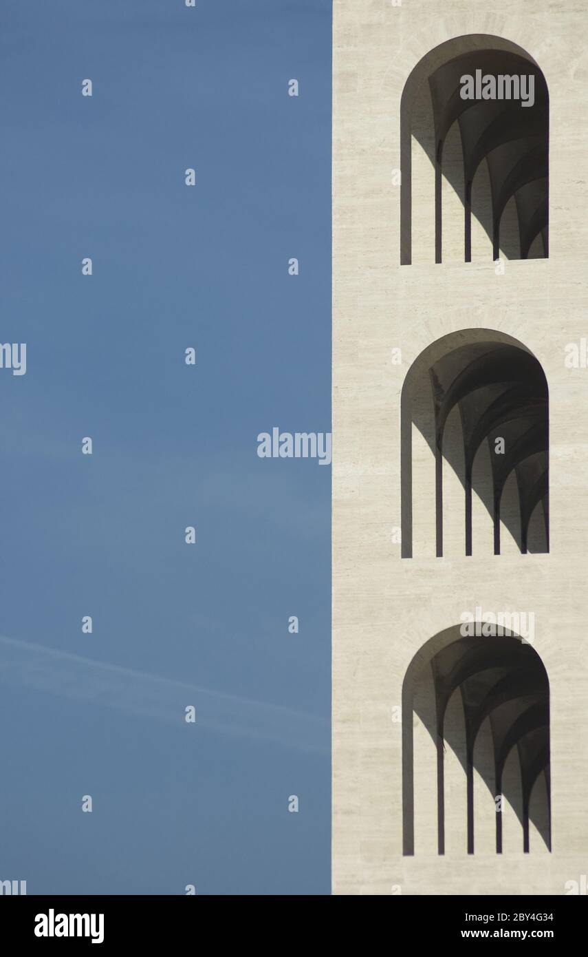 Repeating Pillars High Resolution Stock Photography and Images - Alamy