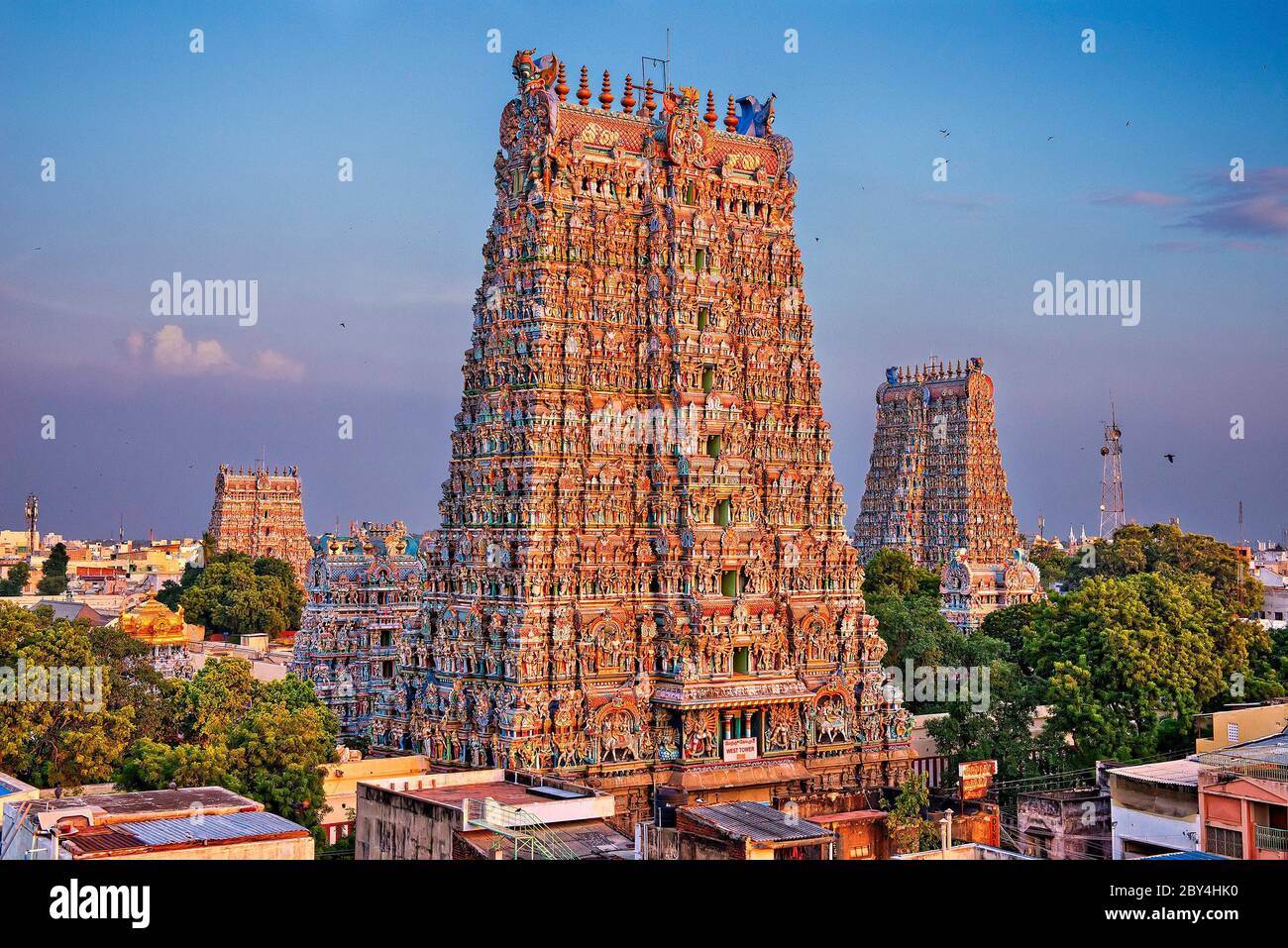 Madurai meenakshi amman temple hi-res stock photography and images ...