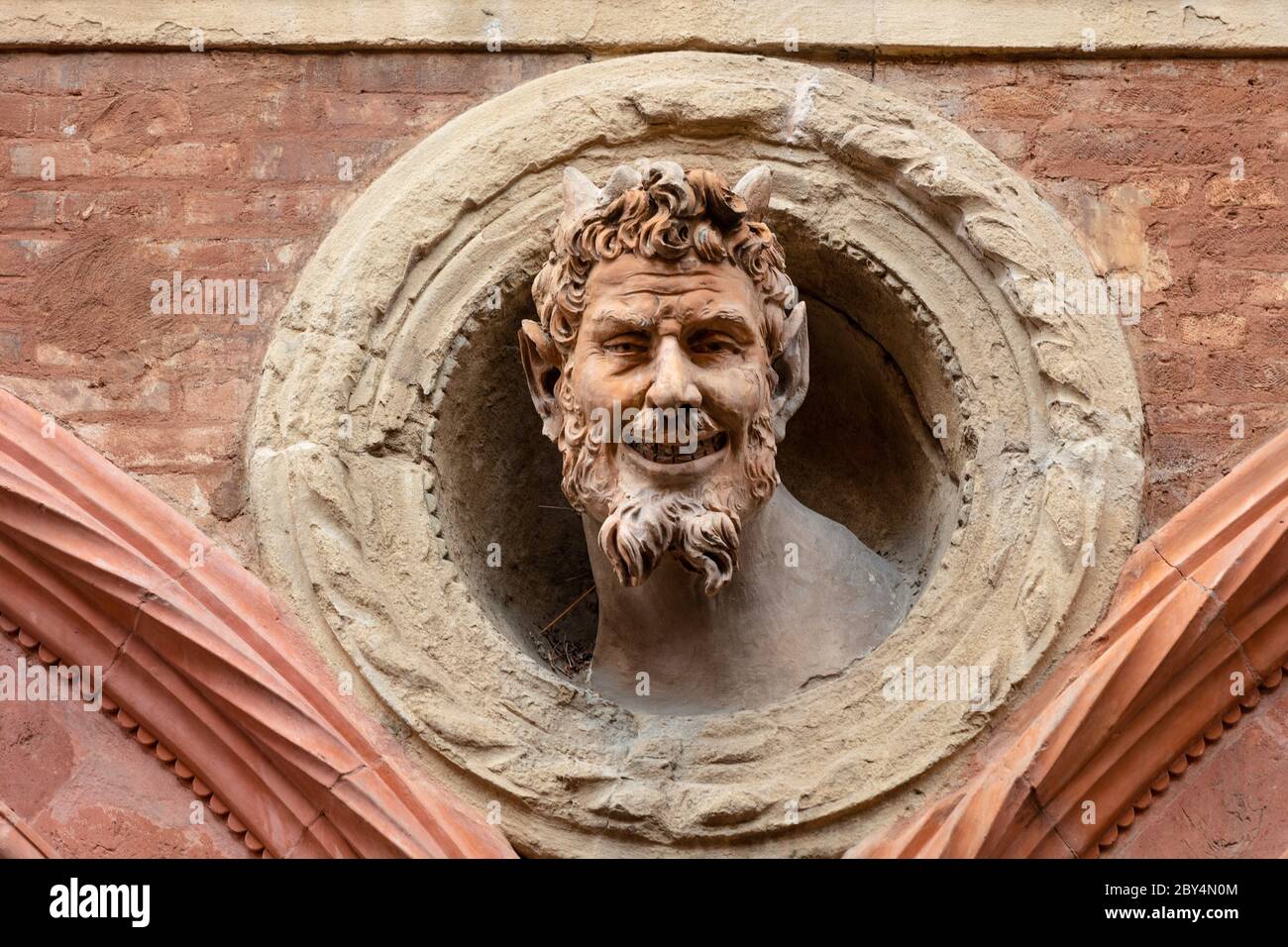 Male sculpture italian hi-res stock photography and images - Page 4 - Alamy, image size:1300x956