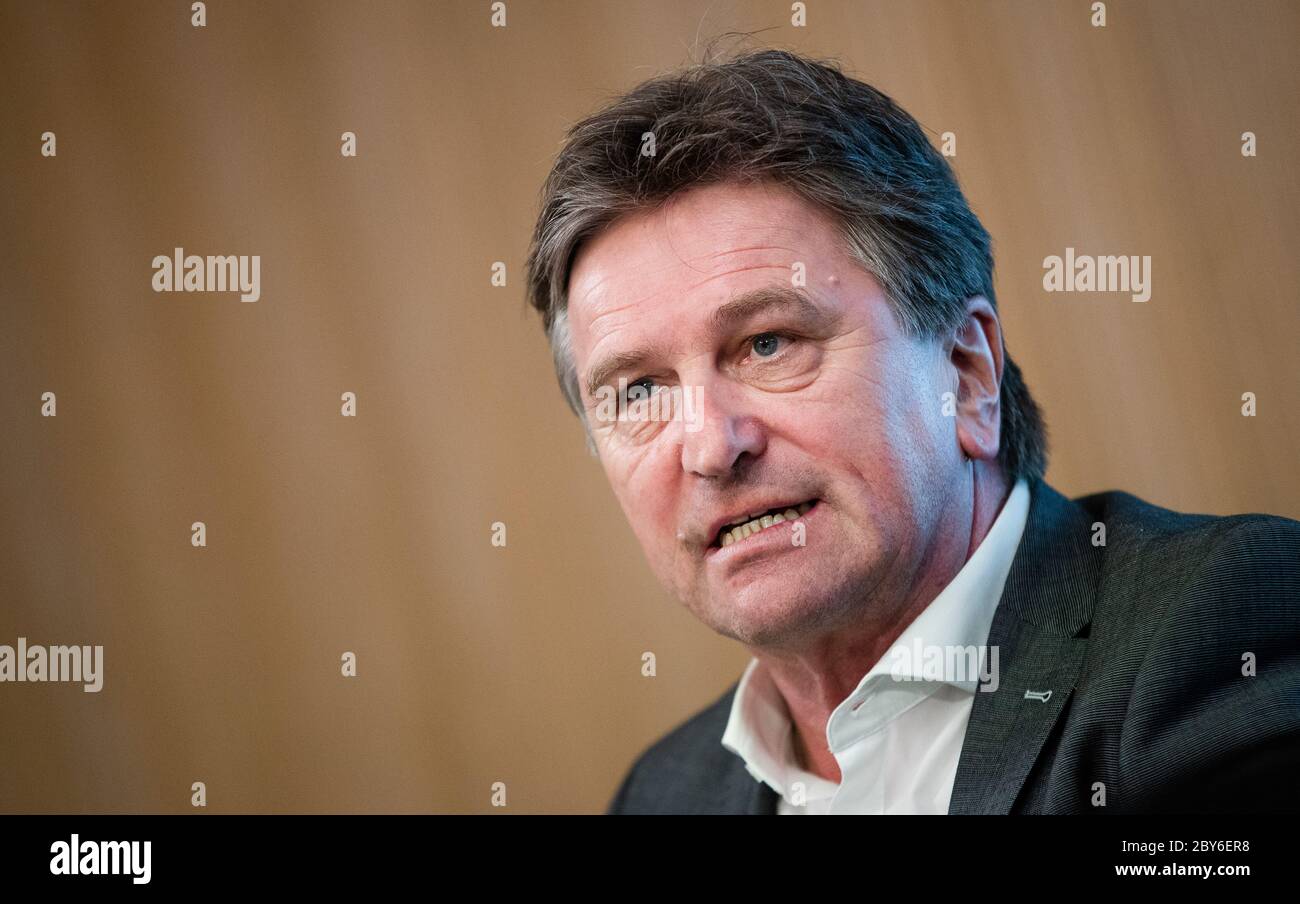Stuttgart, Germany. 09th June, 2020. Manfred Lucha (Bündnis 90/Die Grünen), Minister for Social Affairs and Integration of Baden-Württemberg, speaks to media representatives at a state press conference. Credit: Christoph Schmidt/dpa/Alamy Live News Stock Photo