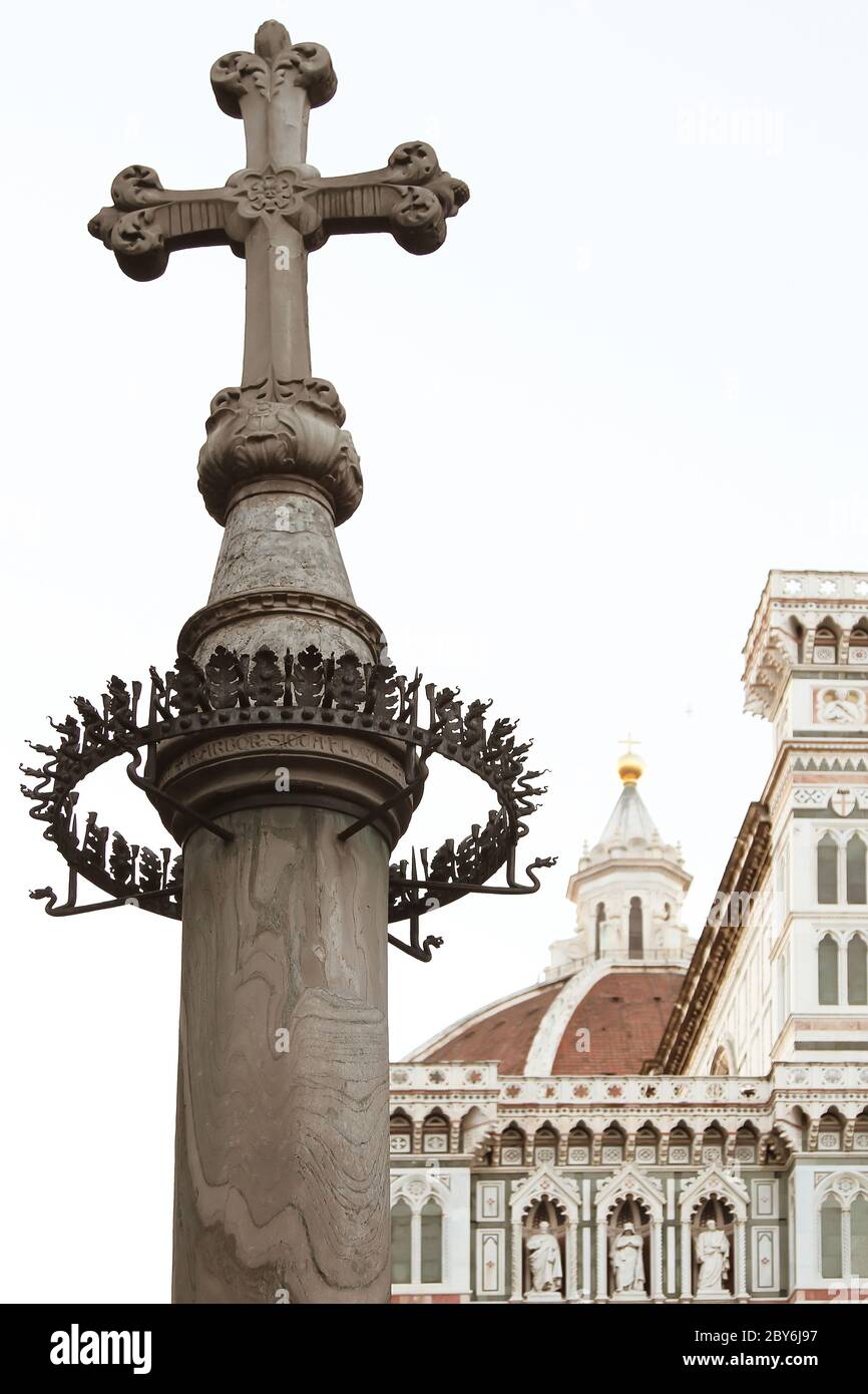 Column of Saint Zanobi in front of Santa Maria del Fiore Cathedral. Florence. Italy. Stock Photo