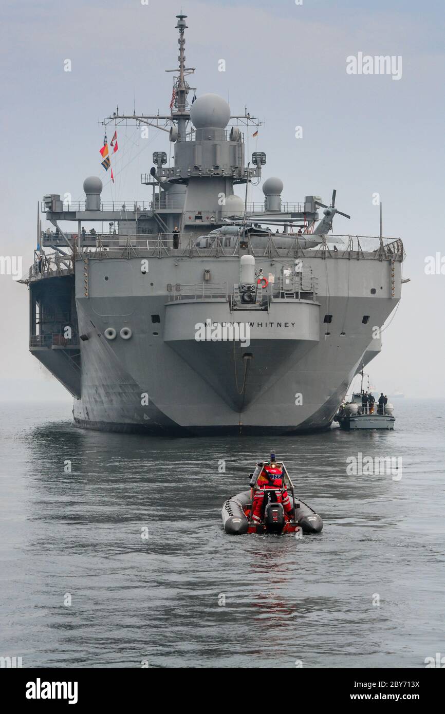 June 21, 2013, the USS Mount Whitney (LCC-20), a command ship for the United States Navy's amphibious warfare and the second Blue Ridge-class ship. It is named after Mount Whitney and has served in the U.S. Navy since 1971, and has been part of the Military Sealift Command since 2004. It is based in Gaeta, Italy and serves as the flagship for the commander of the 6th U.S. fleet. The ship arriving after Kiel during the NATO maneuver BALTOPS. | usage worldwide Stock Photo
