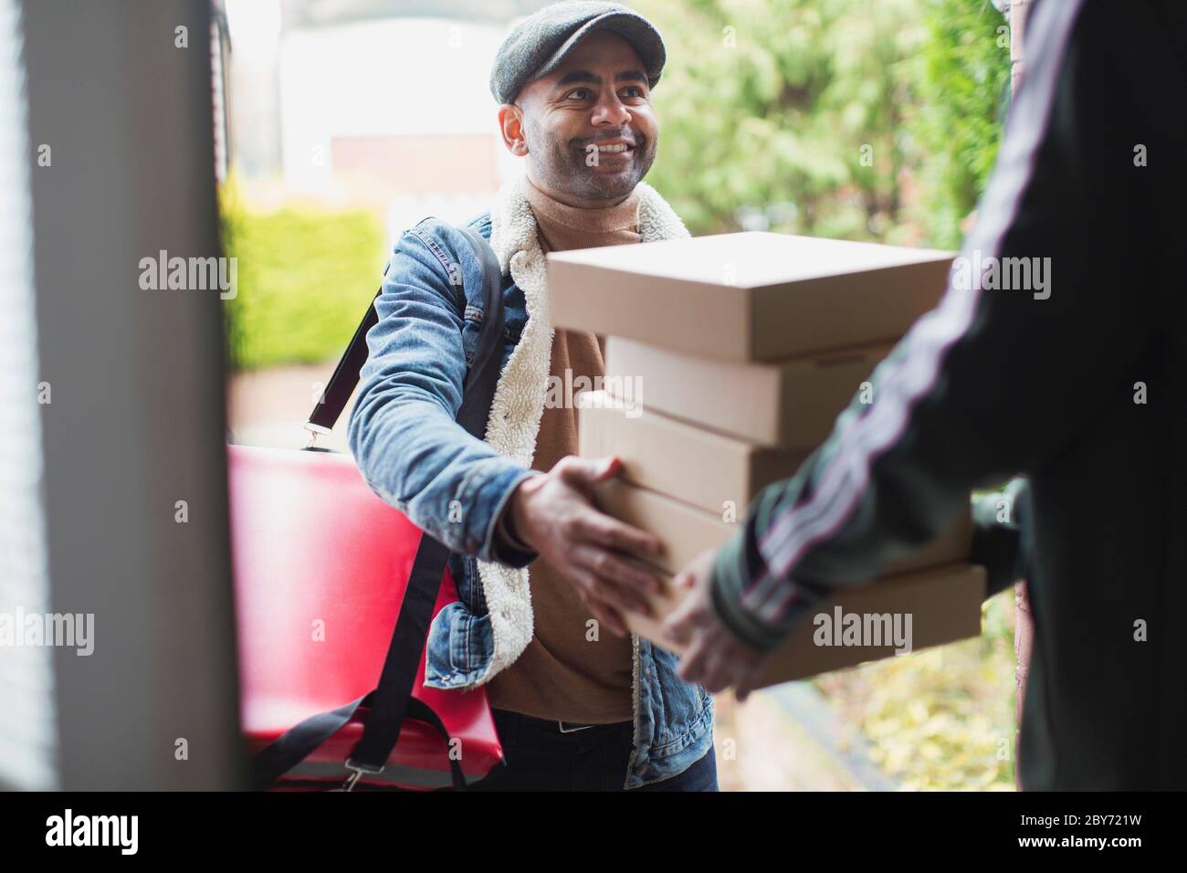 Front door delivery hires stock photography and images Alamy
