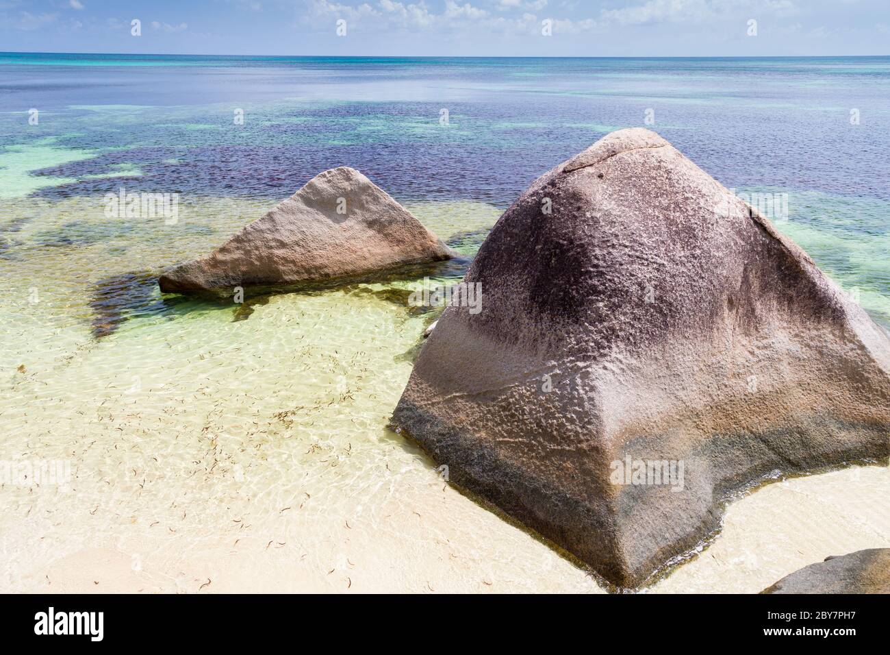 Scenic beach big rocks hi-res stock photography and images - Alamy