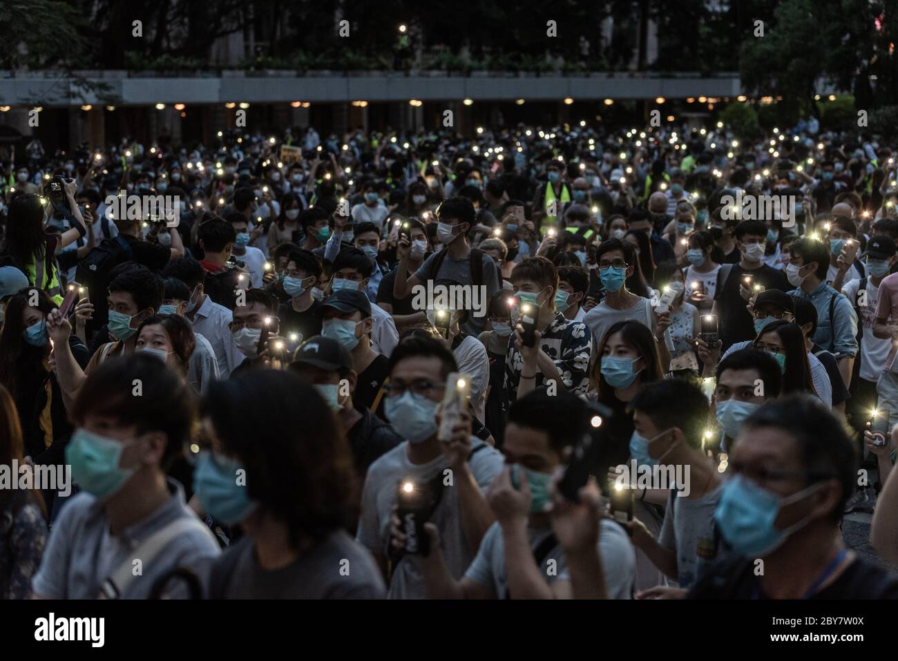 Hong Kong SAR, China. 9th June 2020. Hundreds of Hongkongers defy a police ban to gather in Chater Garden to mark the one year anniversary of the Hong Kong pro-democracy protests. Credit: Ben Marans/Alamy Live News. Stock Photo