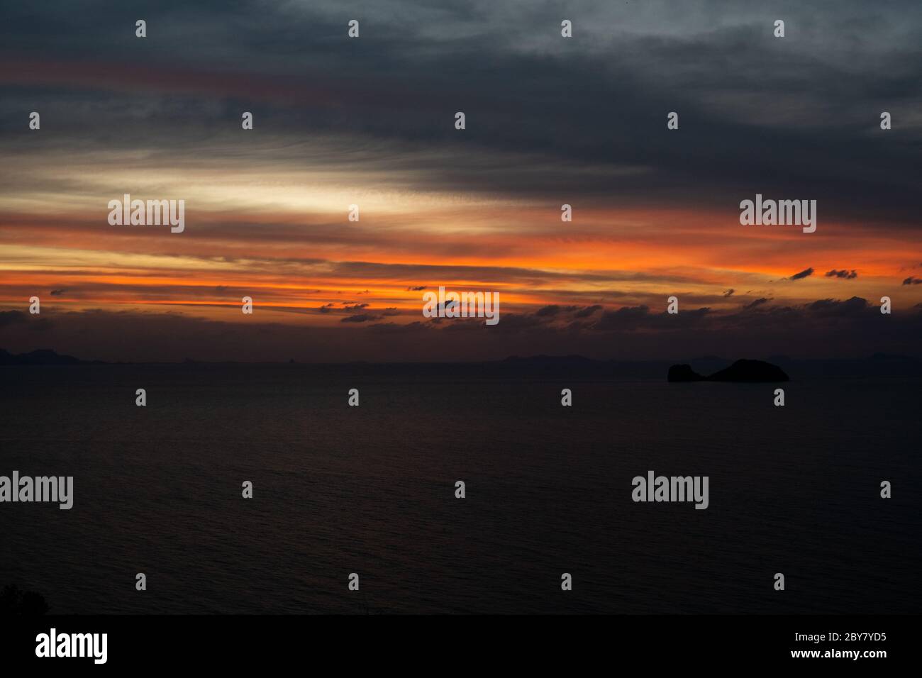 Beautiful red sunset over the ocean or sea Stock Photo - Alamy
