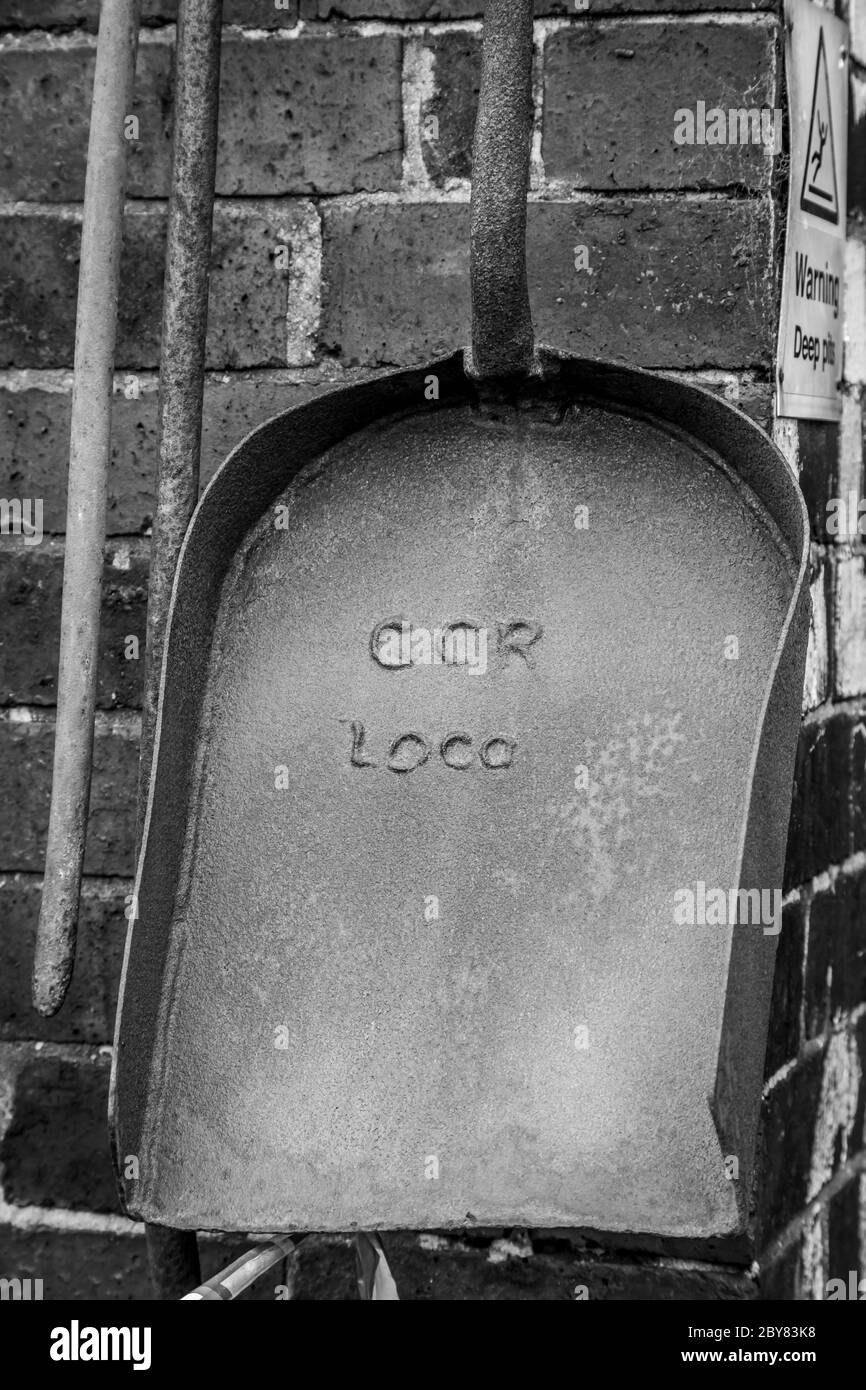 Fireman shovel, Loughborough on the Great Central Railway Stock Photo