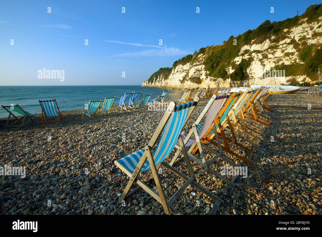 Deck chairs on beach hi-res stock photography and images - Alamy