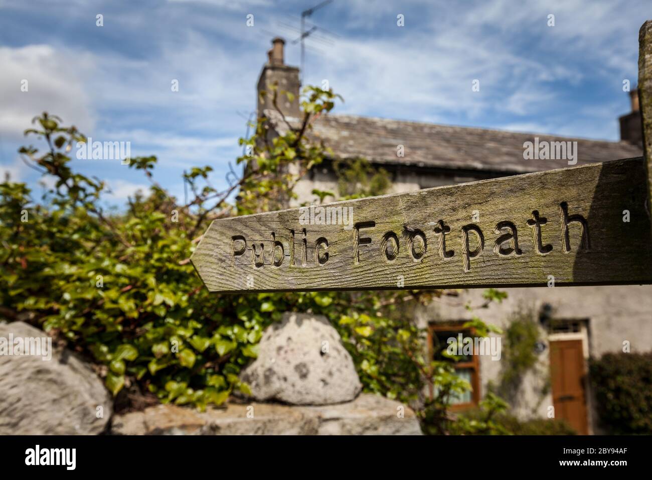 Footpath Sign, Reeth, Yorkshire Dales, England Stock Photo