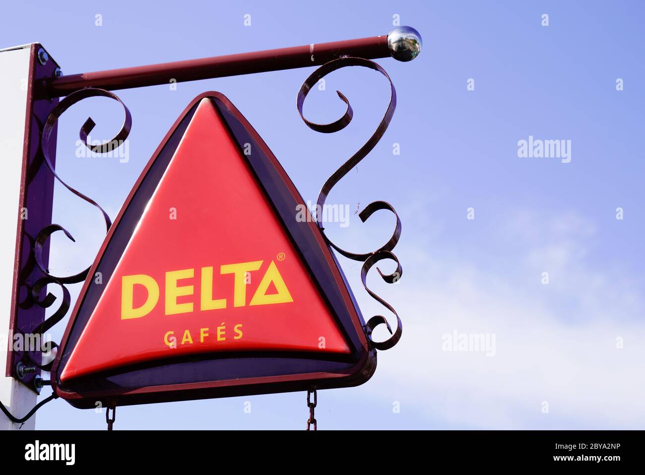 Delta coffee portugal Banque de photographies et d'images à haute  résolution - Alamy